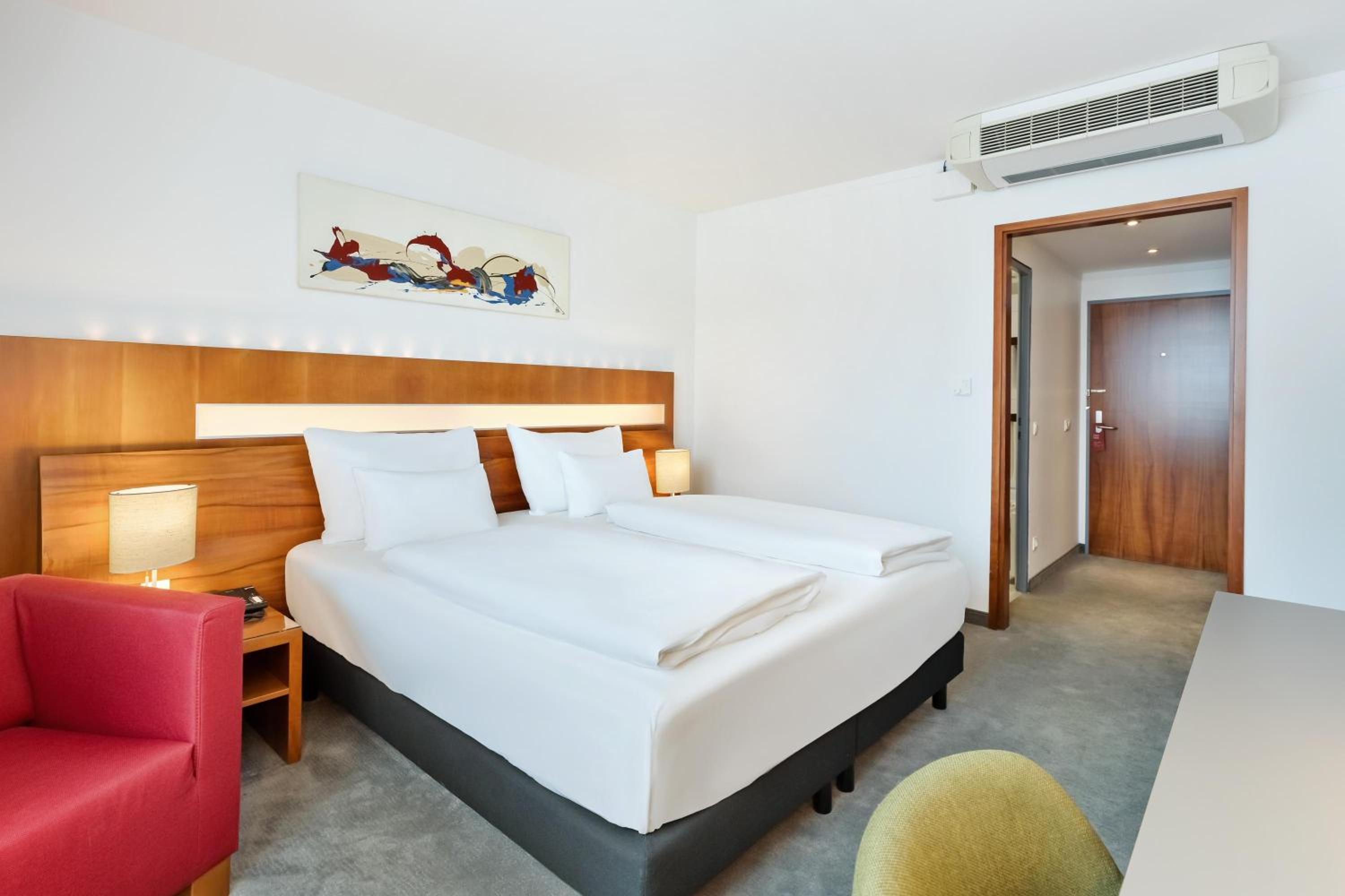 Superior Room - Photo 11