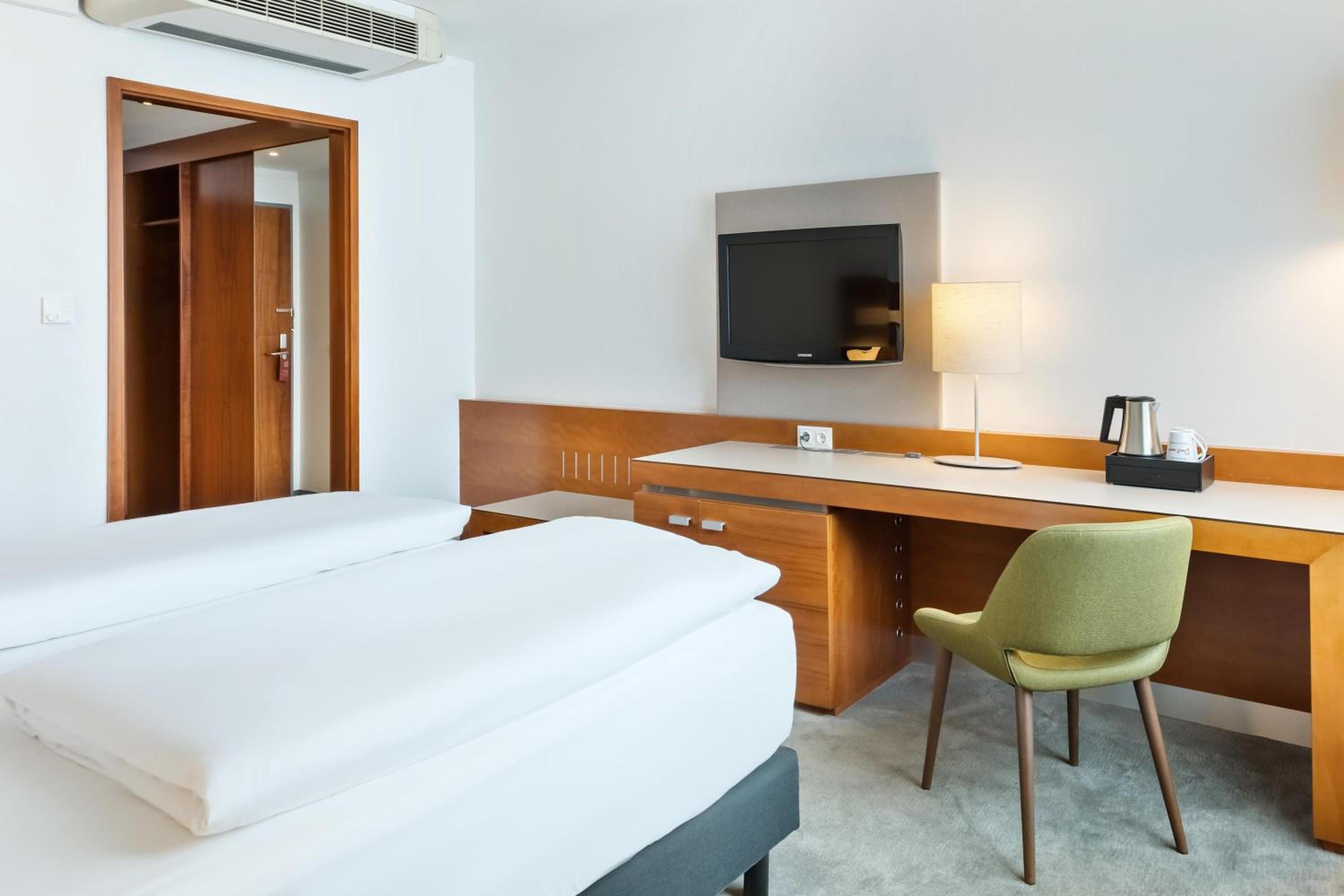 Superior Room - Photo 10
