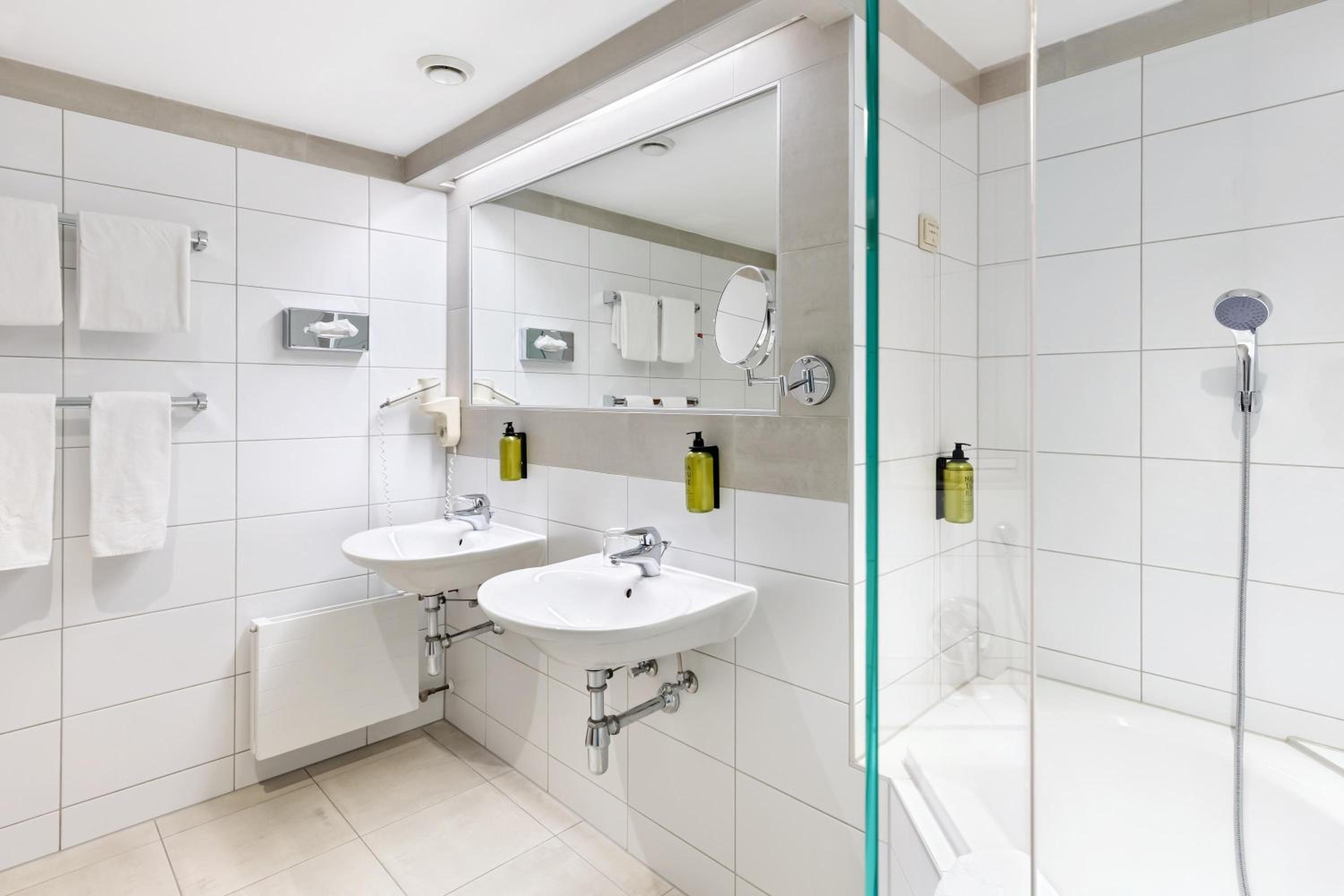 Junior Suite - Photo 12