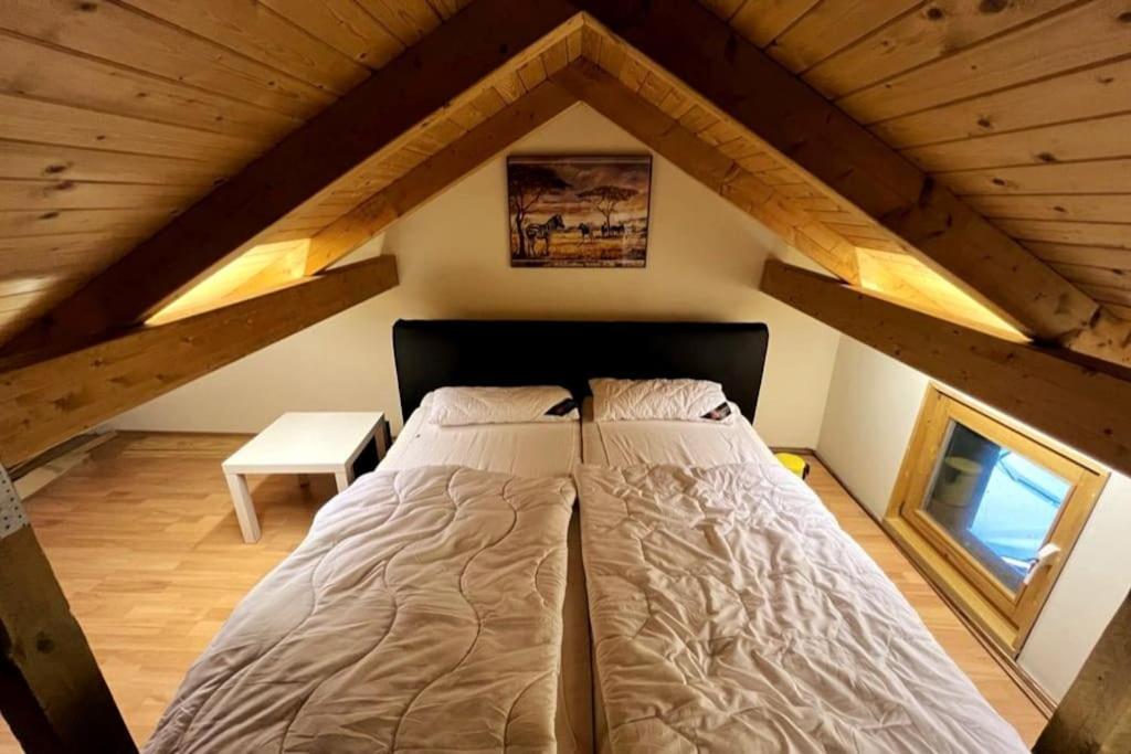 Two-Bedroom House photo 3