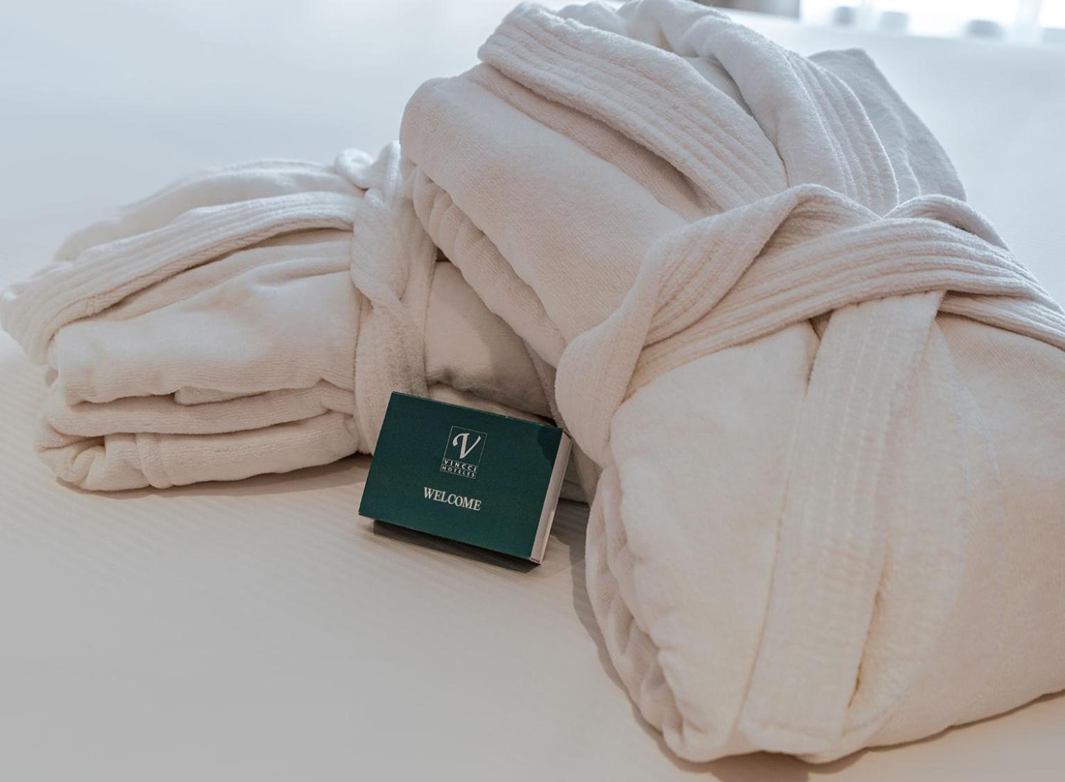 Premium Double or Twin Room - Photo 6