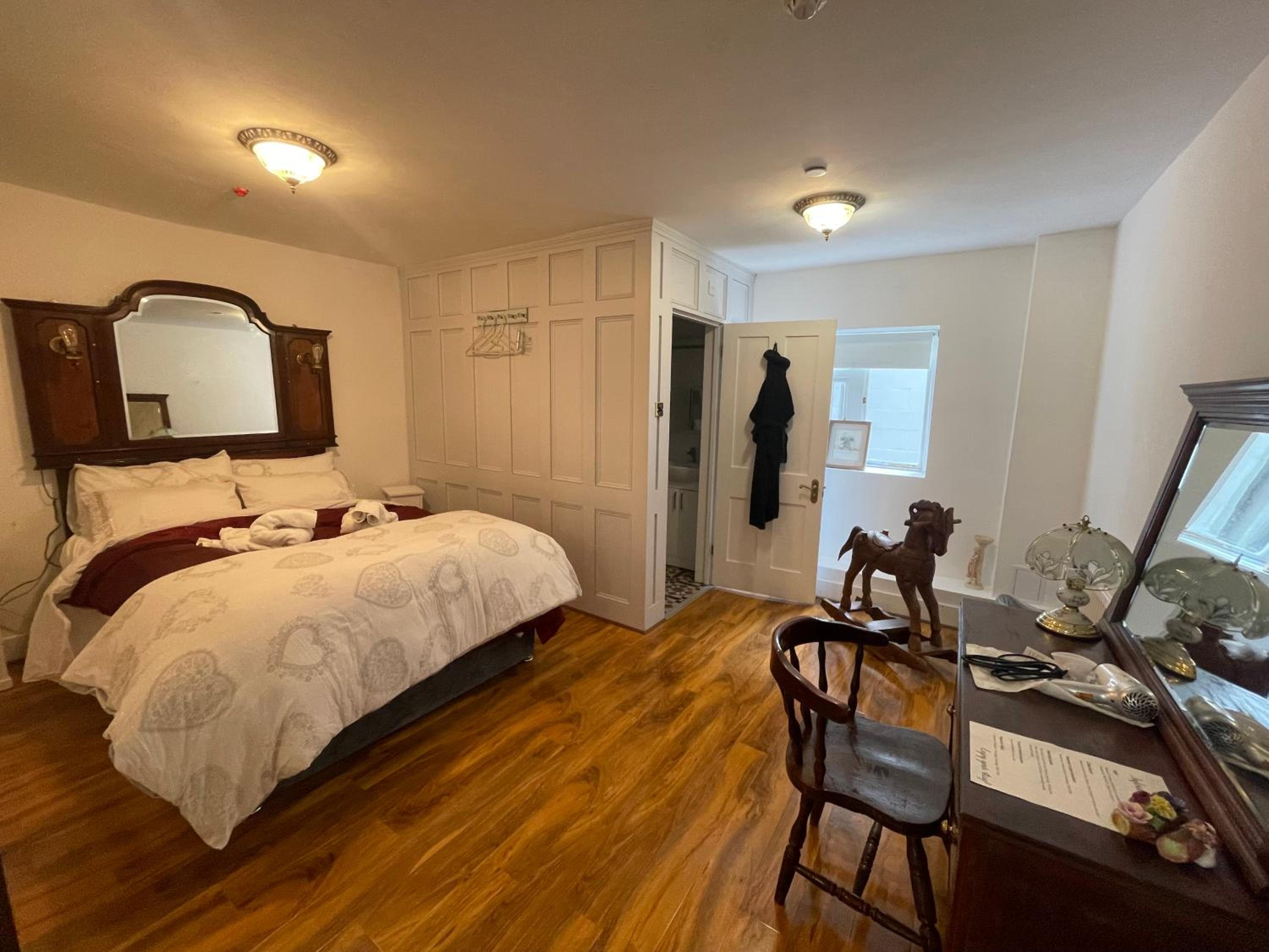 One-Bedroom Suite photo 1