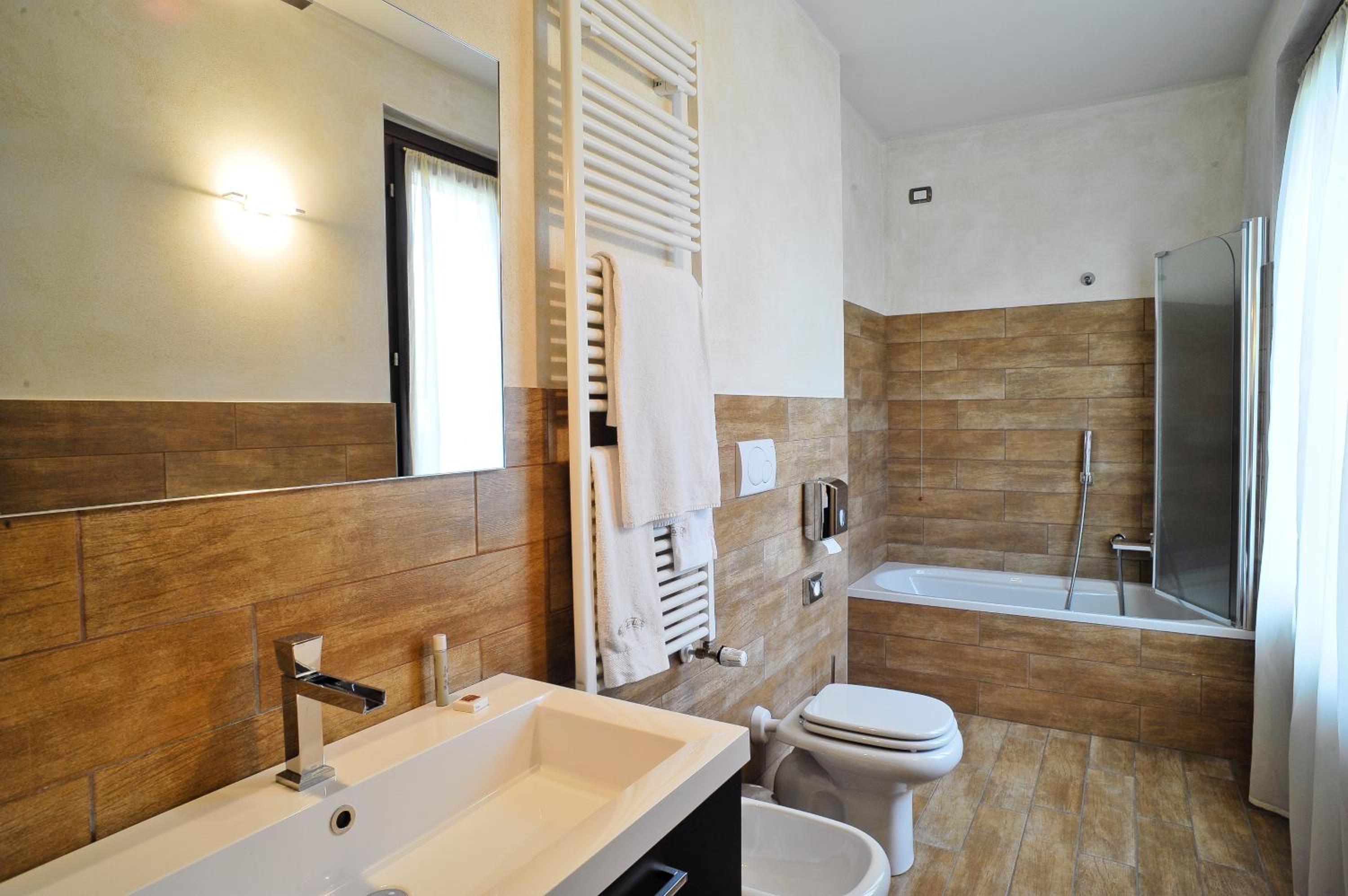 Superior Double or Twin Room photo 2