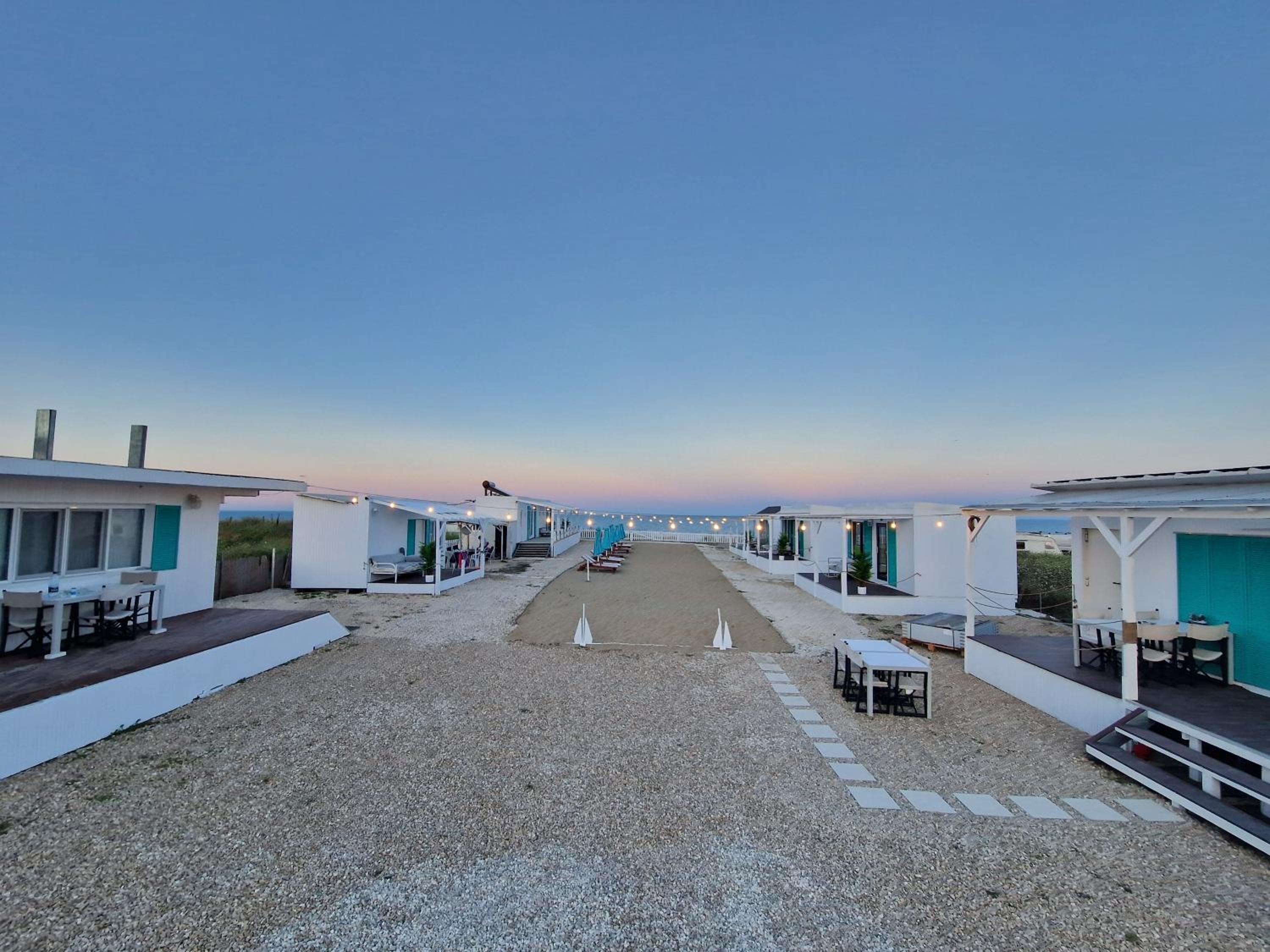 Bungalow with Sea View photo 2