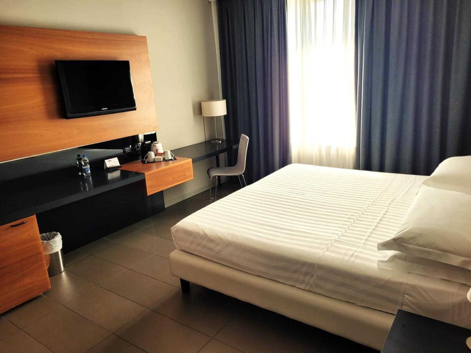 Budget Double Room photo 3