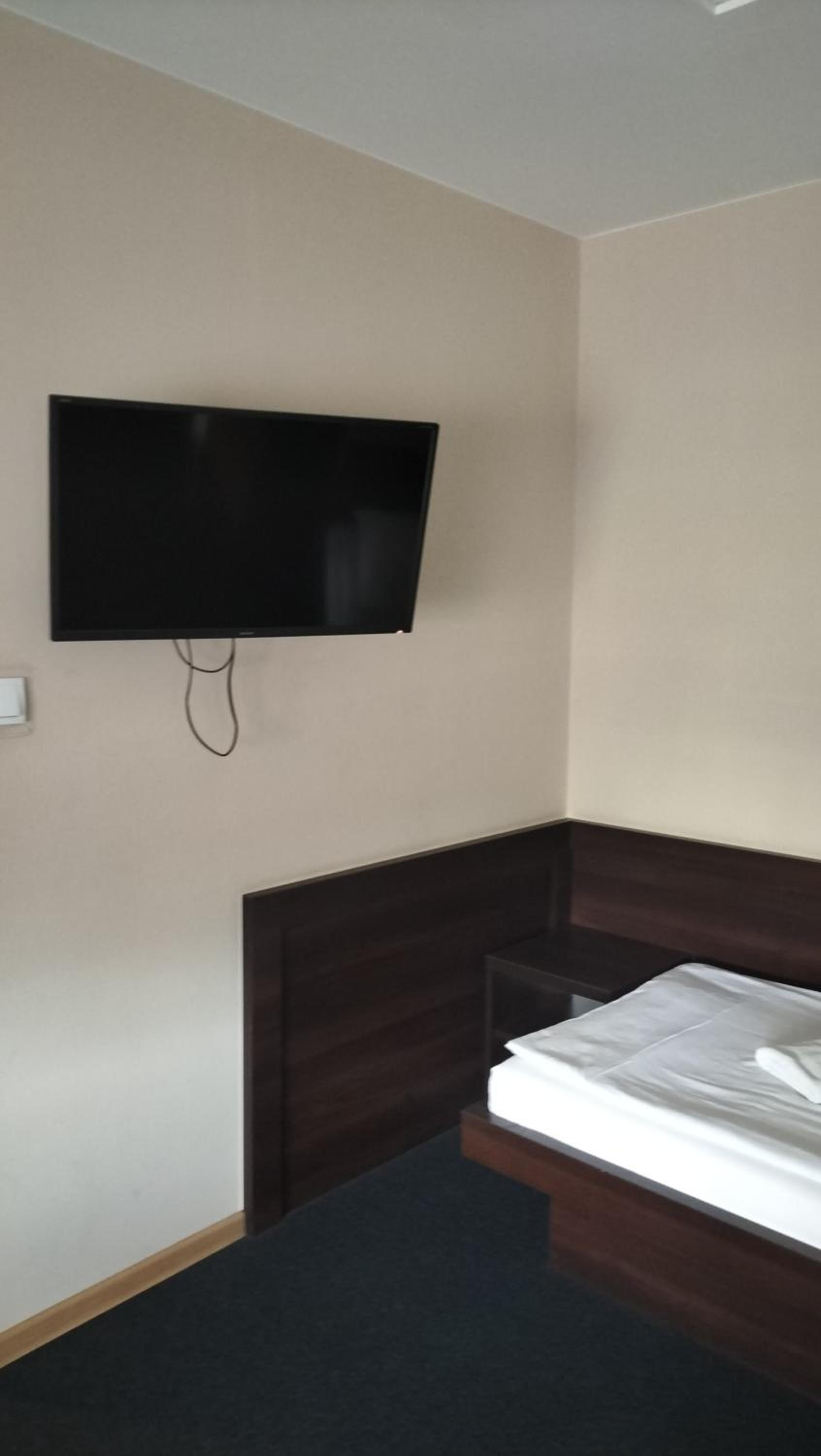 Large Double or Twin Room photo 1