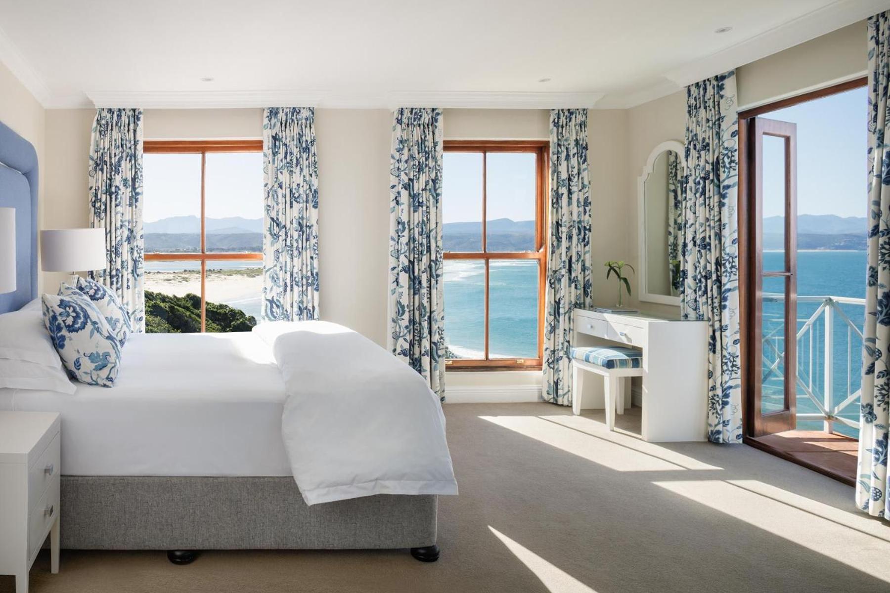 Premier Suite - Photo 2