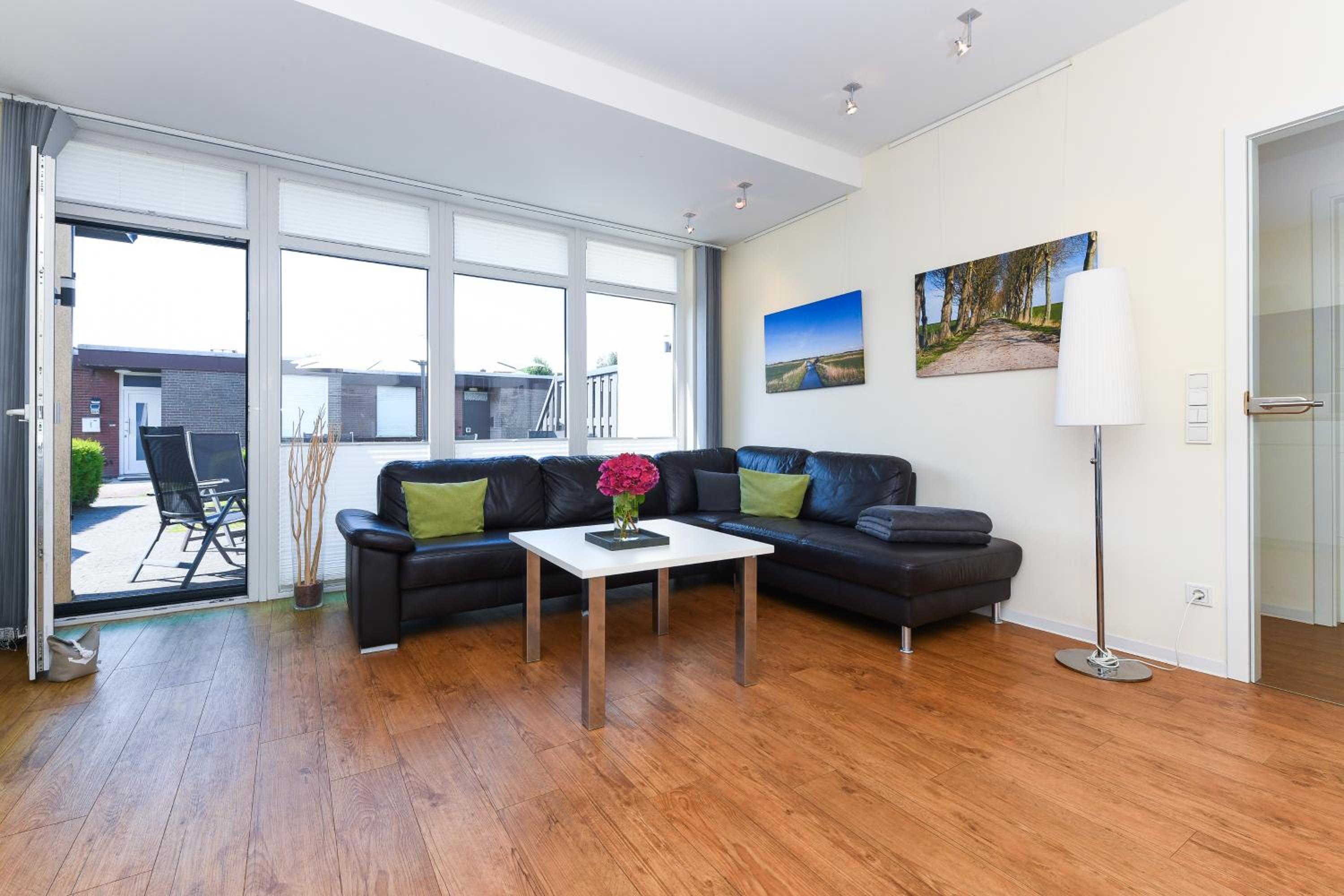 Three-Bedroom Apartment photo 1