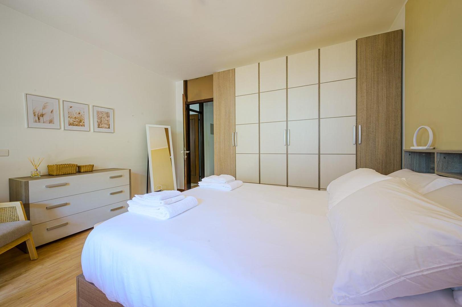 One-Bedroom Apartment with Terrace