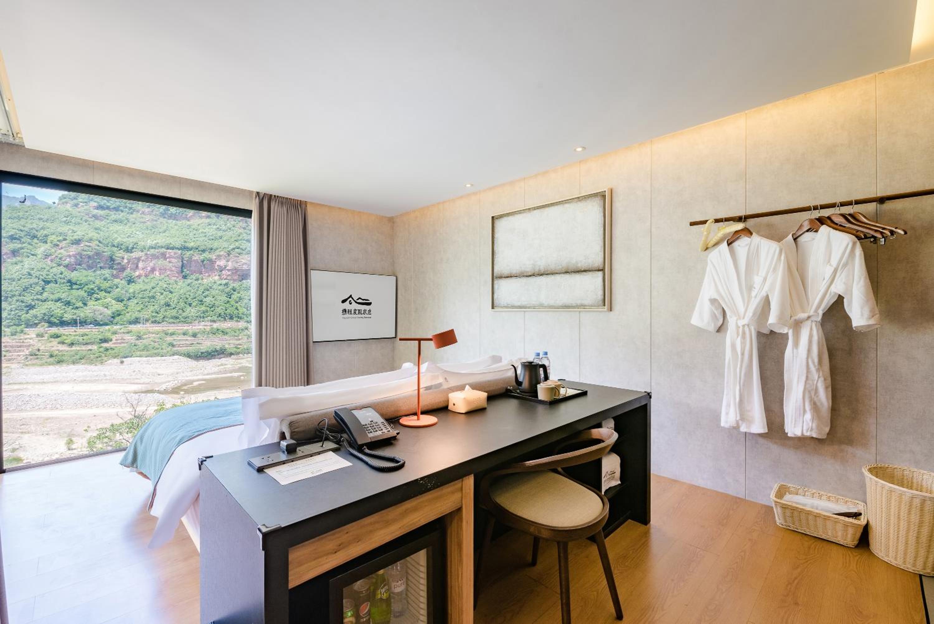 Double Room with Mountain View