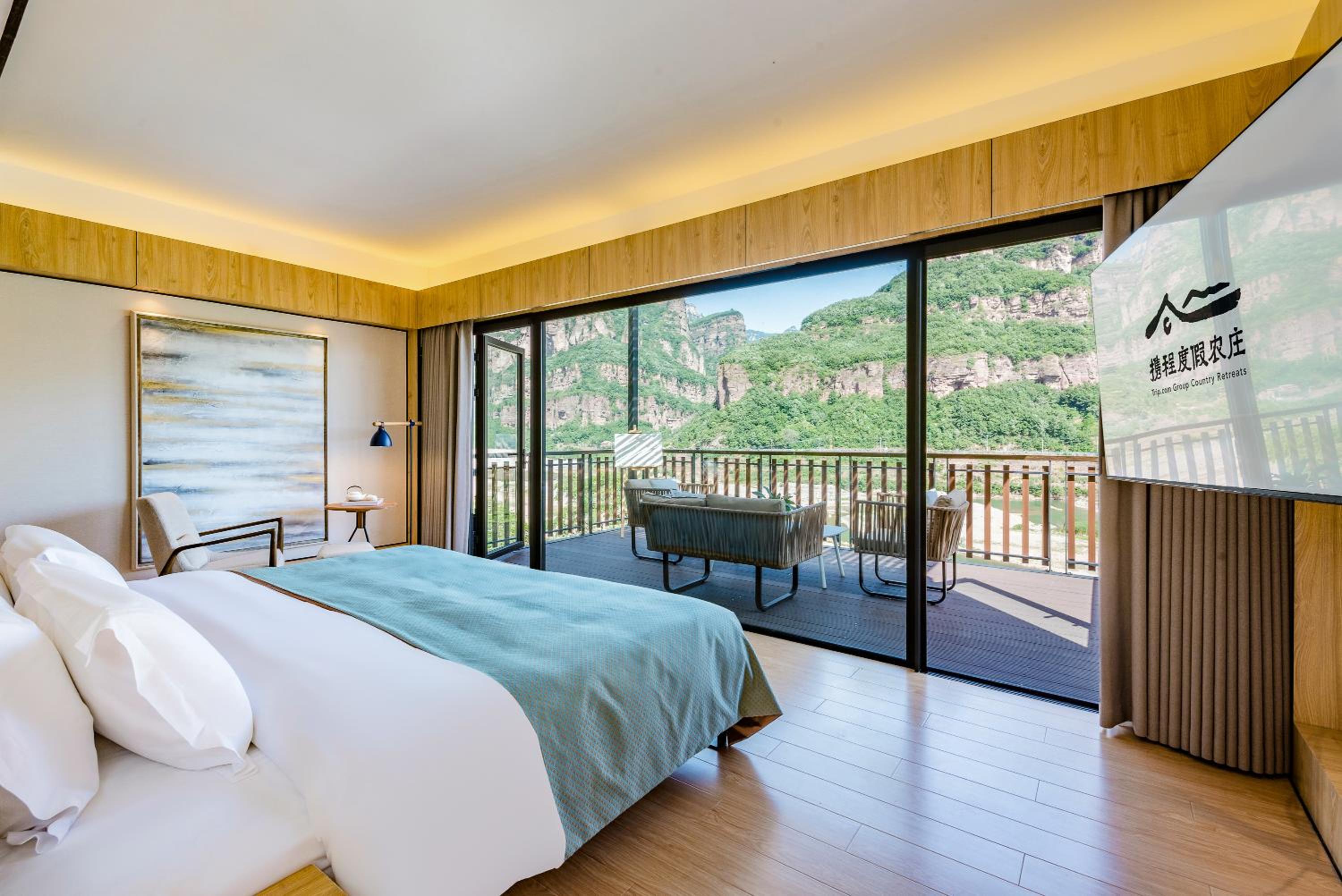 Double Room with Lake View