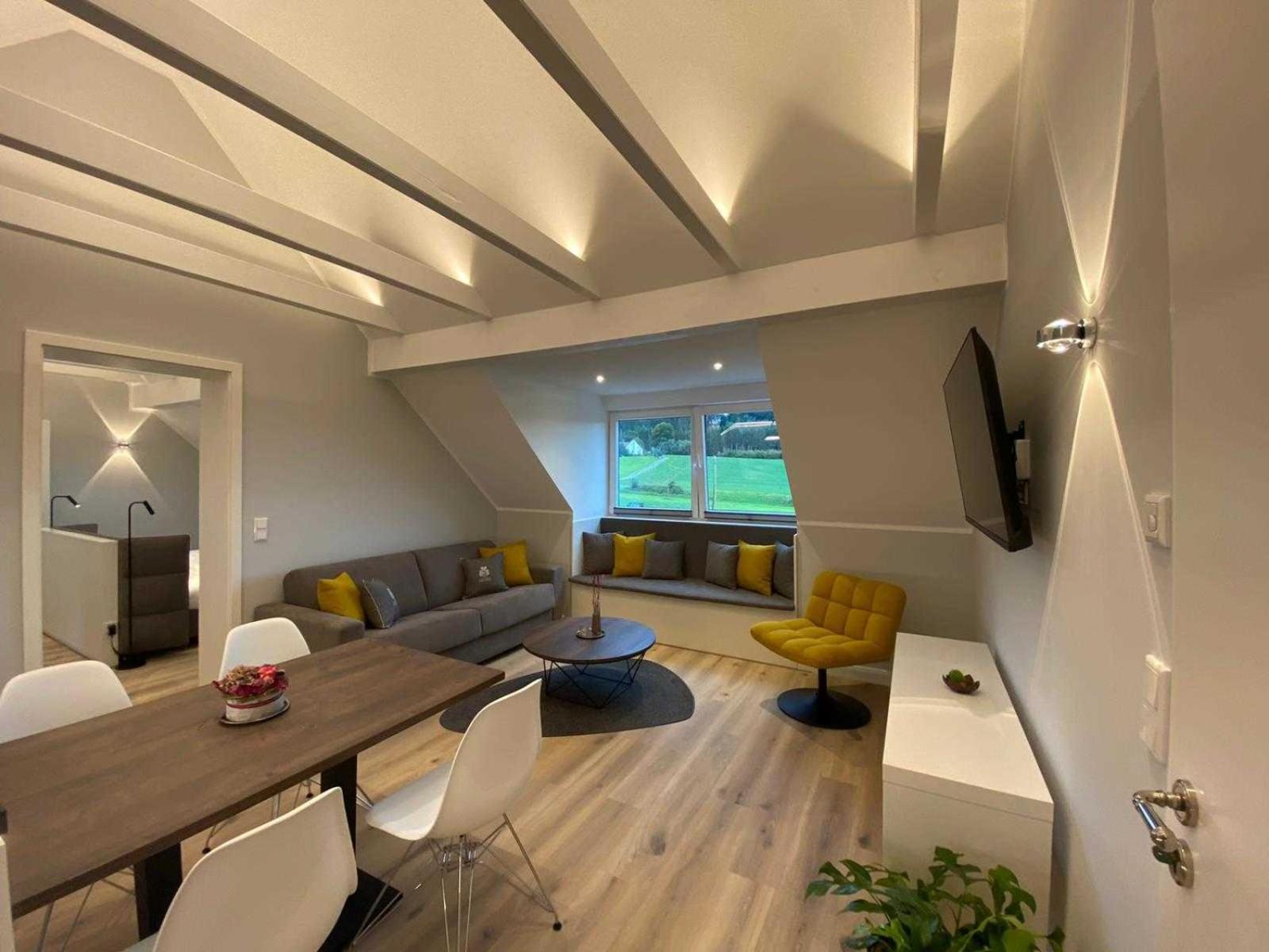 Studio Apartment photo 1
