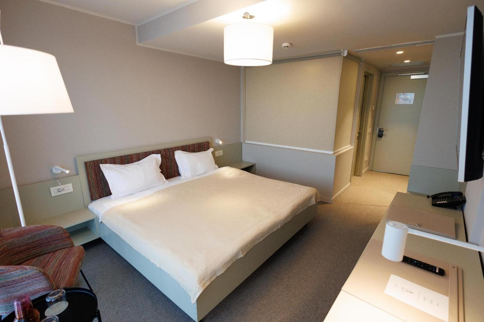 Deluxe Double Room photo 2