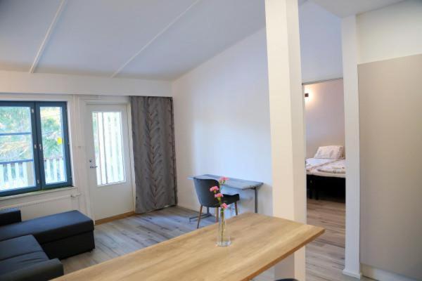 Suite with Lake View - Photo 2