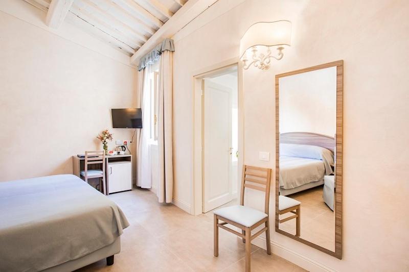 Double Room with Extra Bed - Photo 4