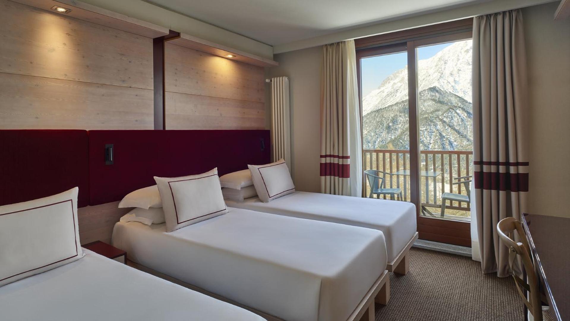Junior Suite with Mountain View