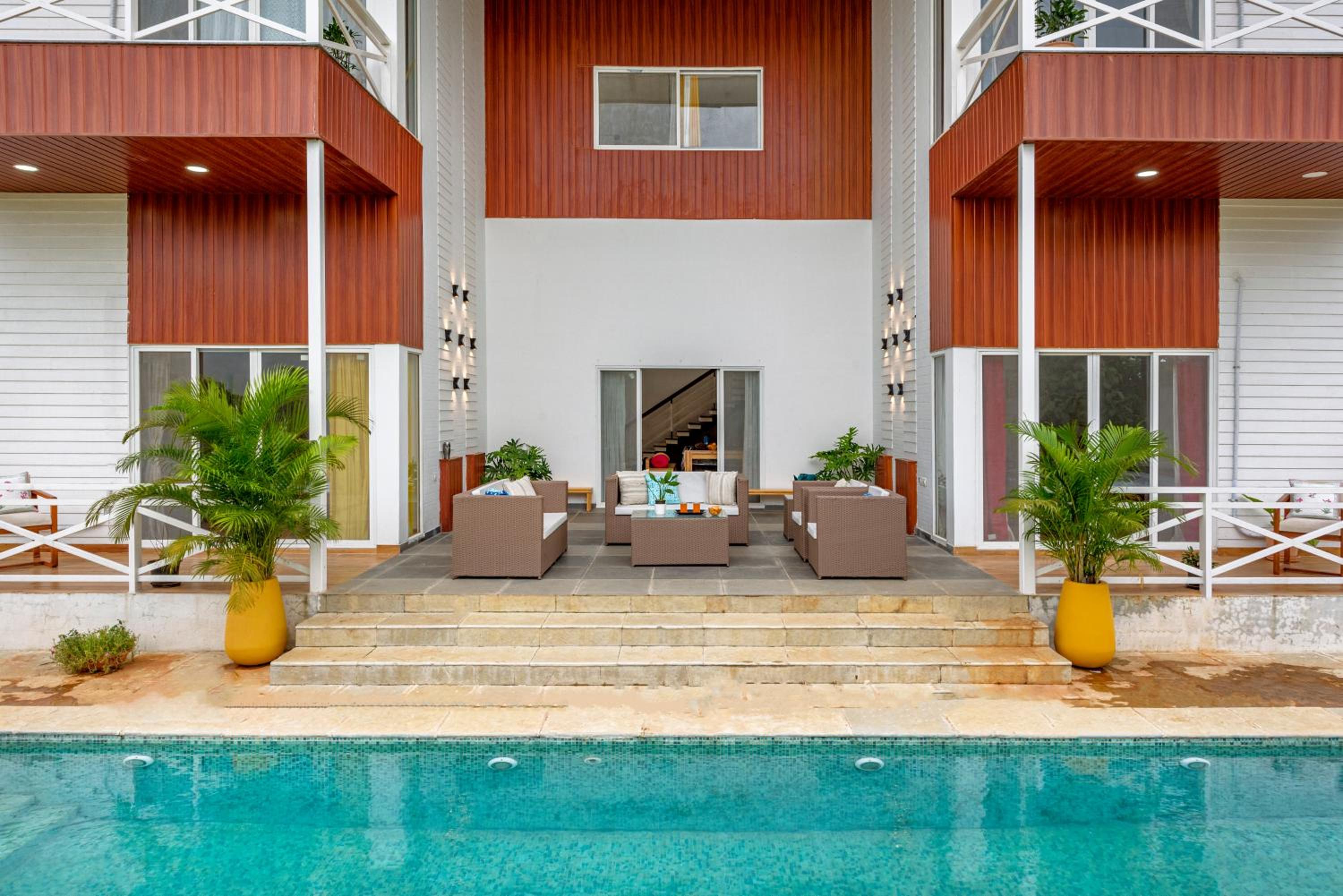 Villa photo 2