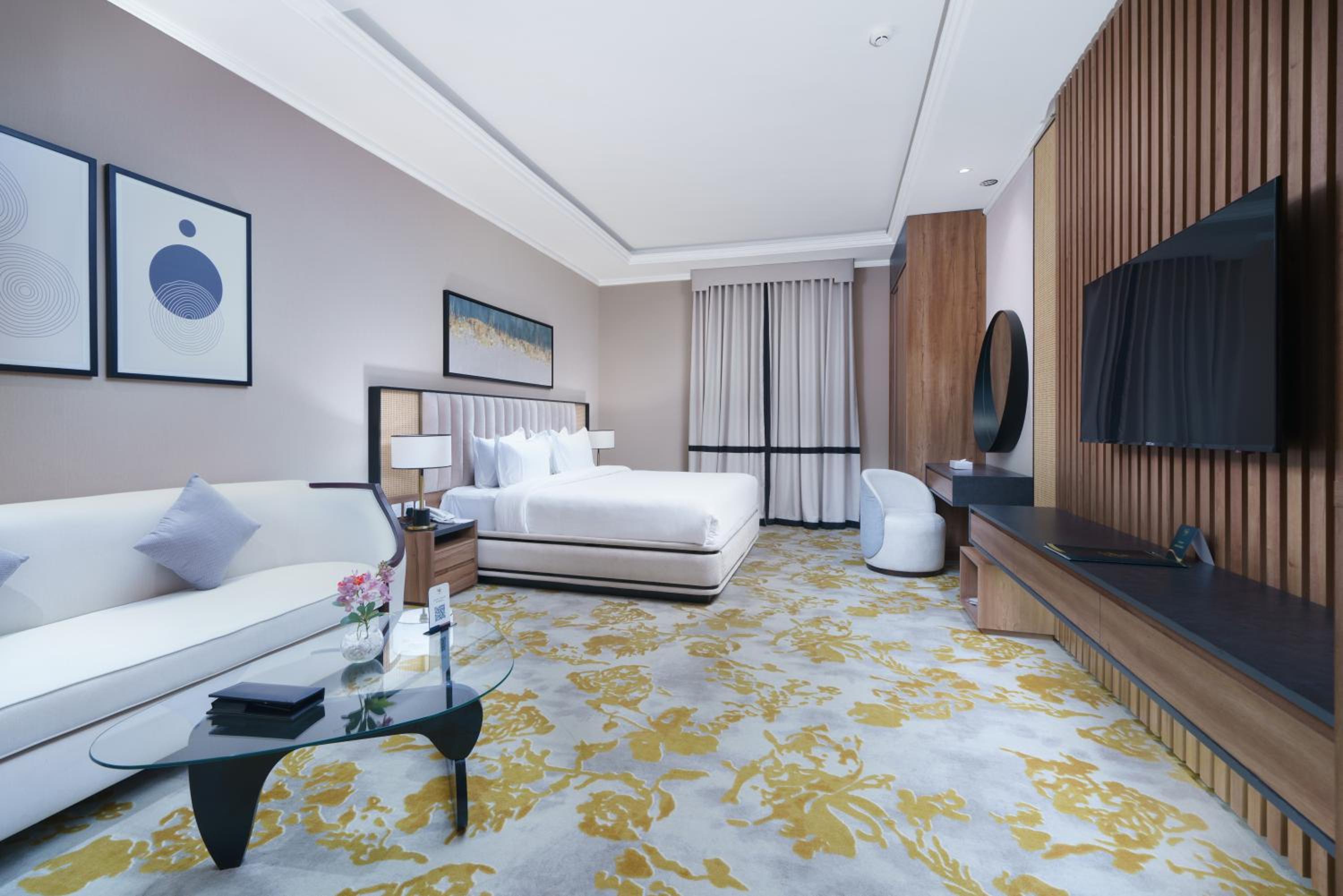 Superior King Room