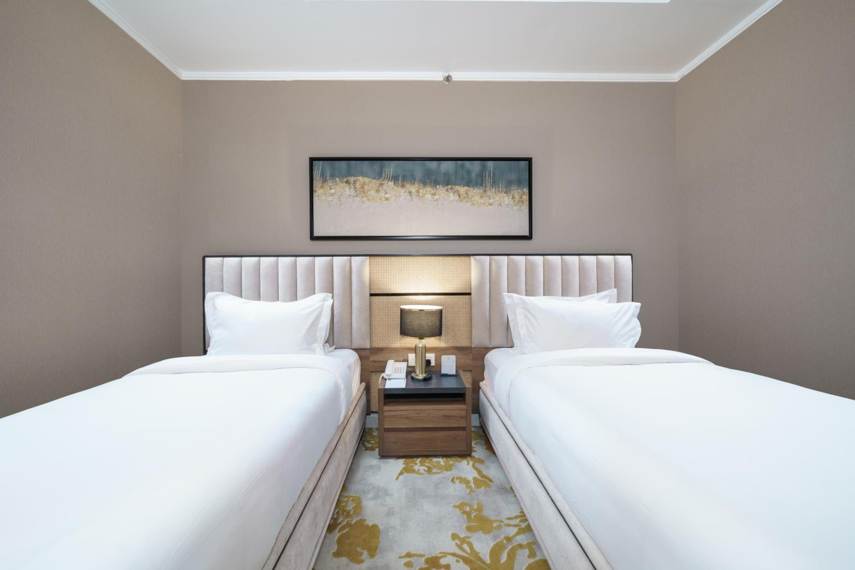 Twin Room - Photo 1