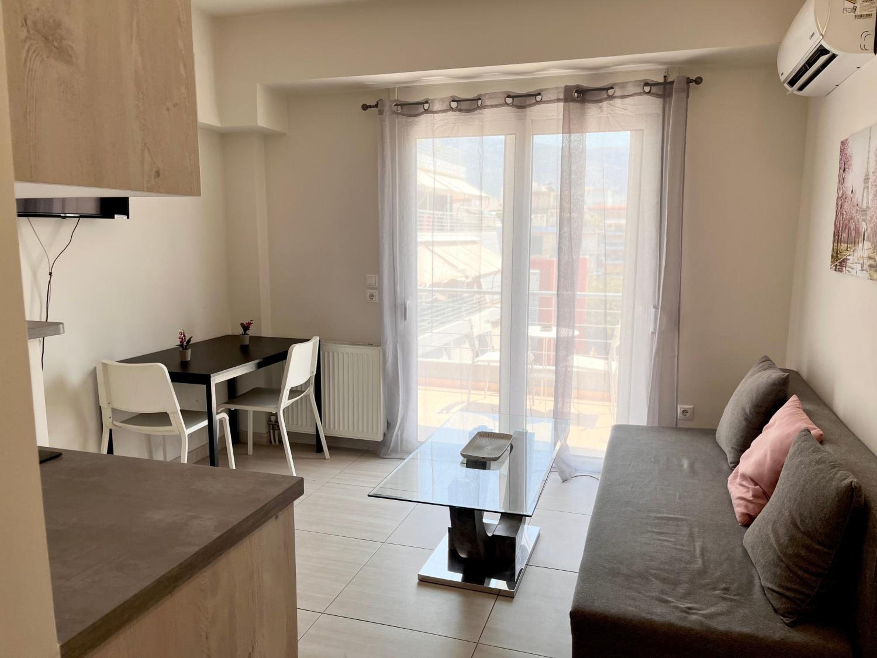 One-Bedroom Apartment - 5th Floor
