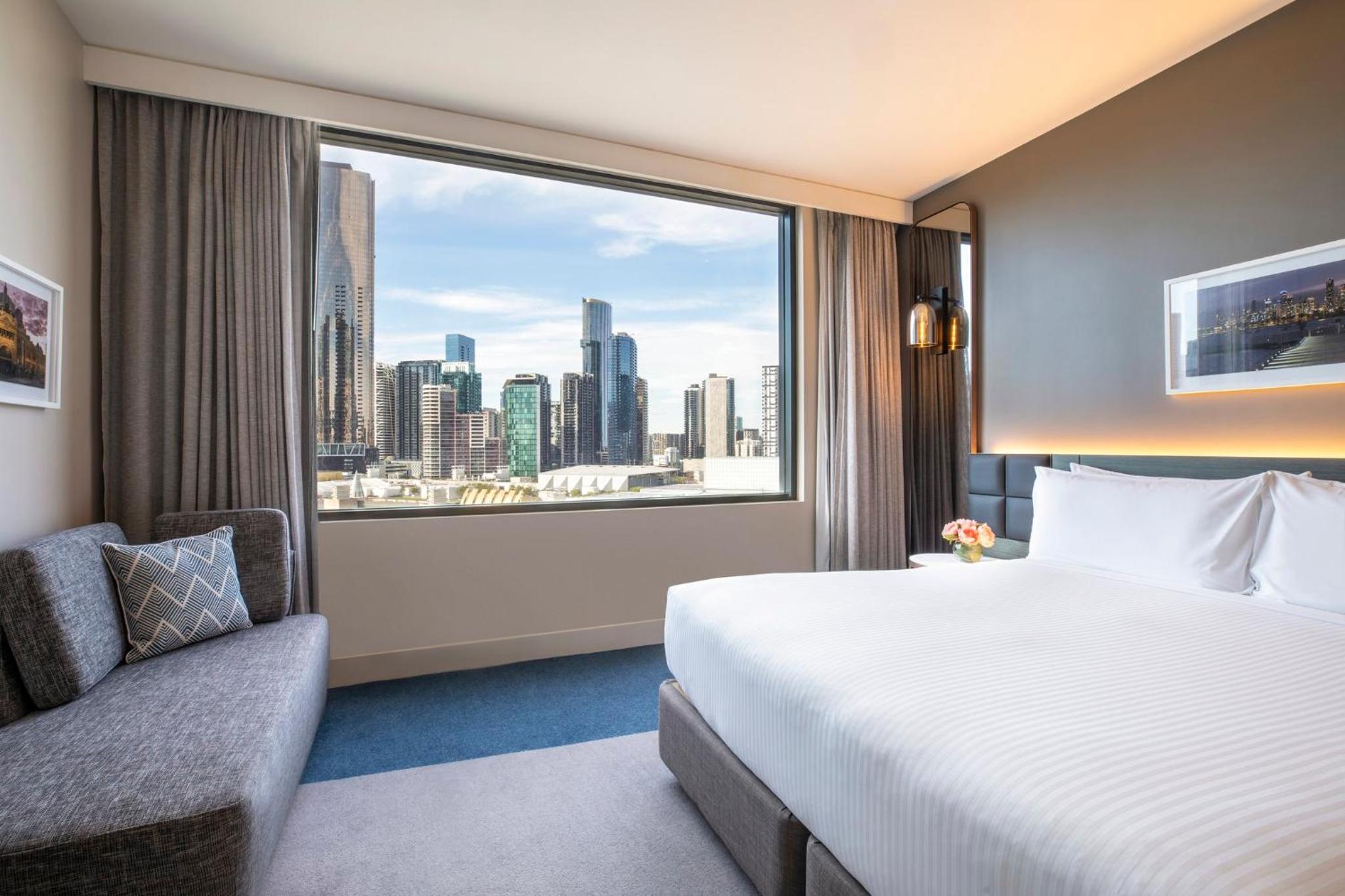 One-Bedroom Suite with River View - Photo 12