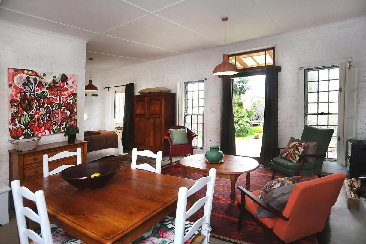 One-Bedroom House photo 1
