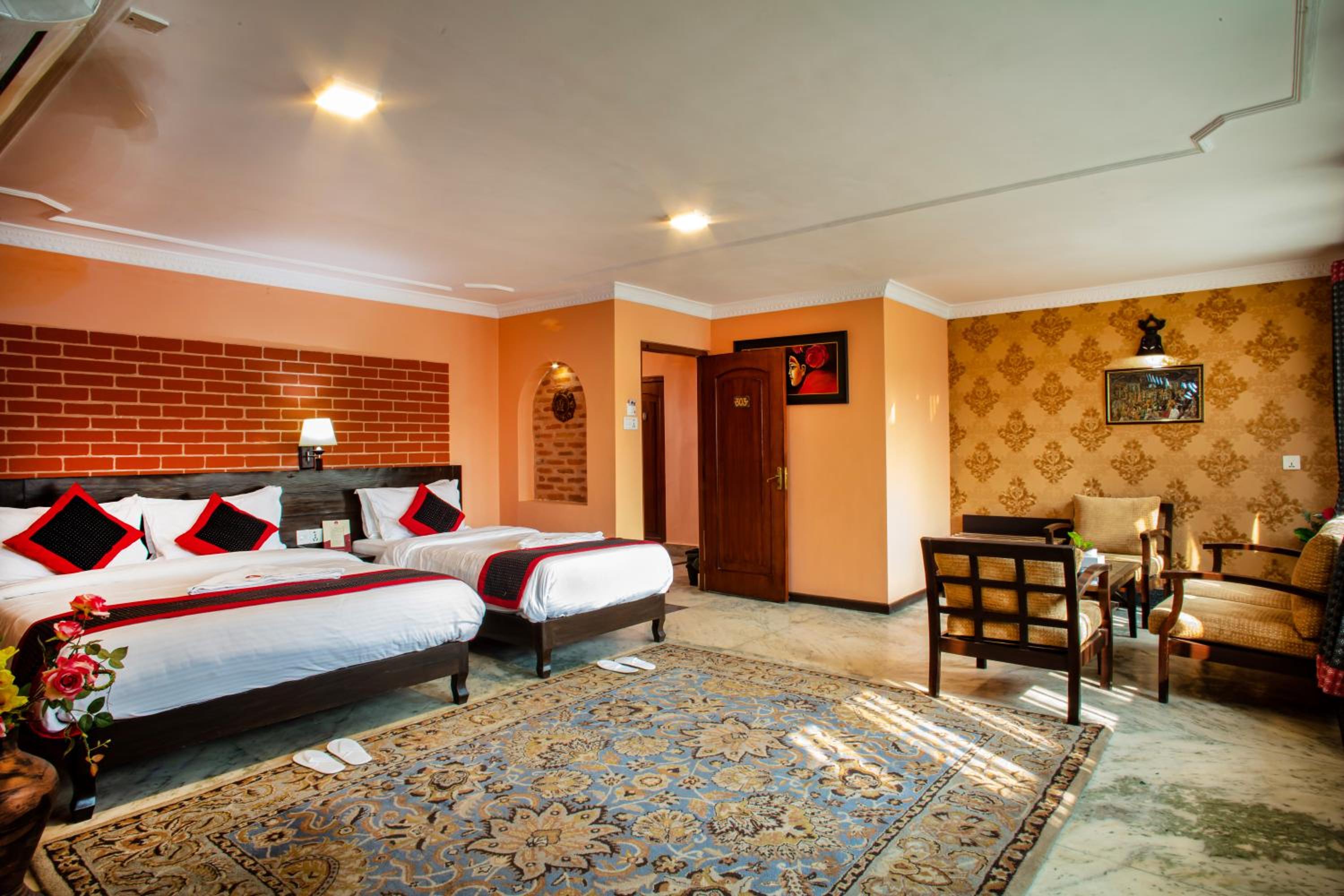 Deluxe Family Room photo 1
