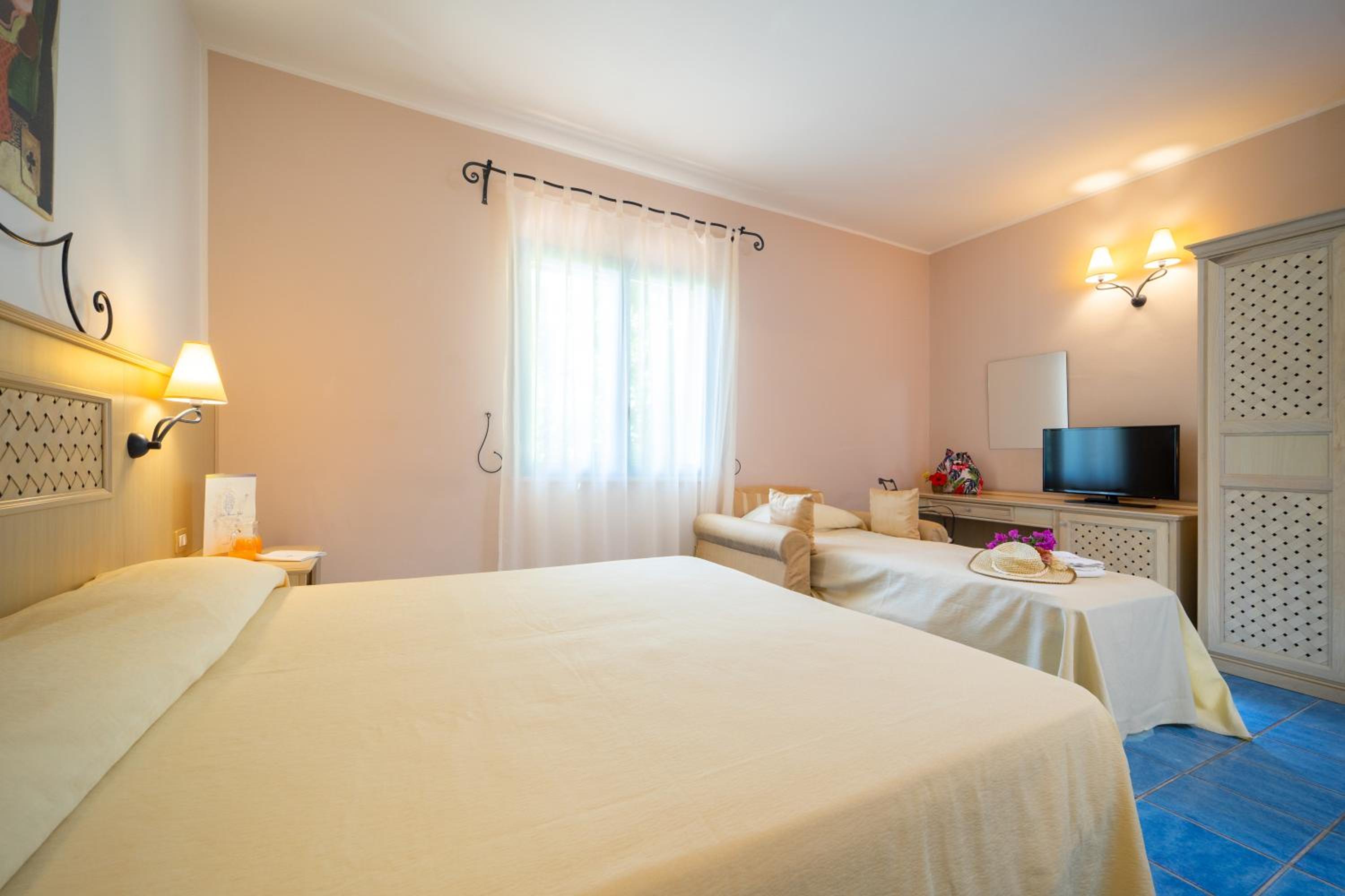 Triple Room - Photo 2