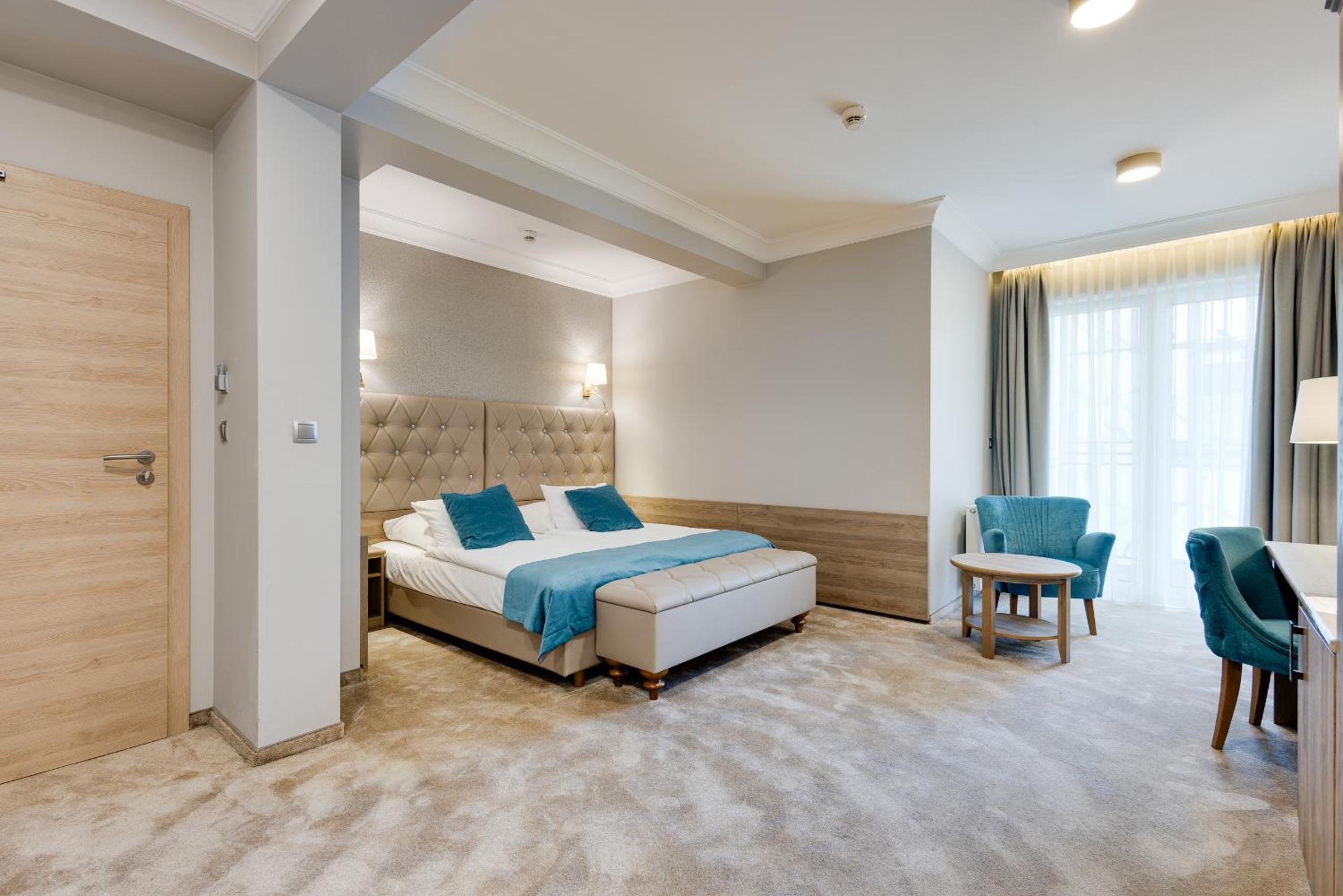 Deluxe Family Room - Photo 5
