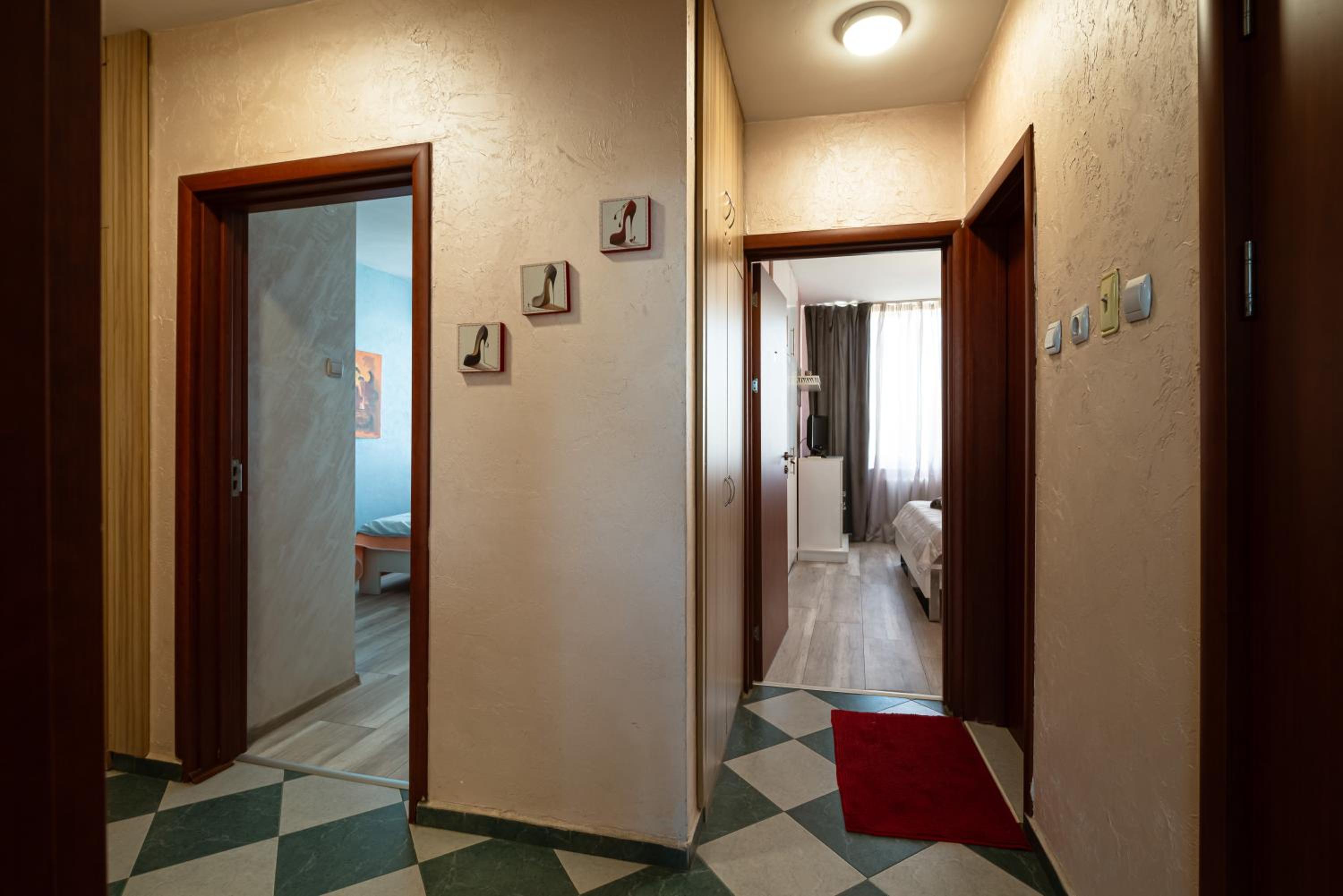 Two-Bedroom Apartment - 6 September Avenue - Photo 9
