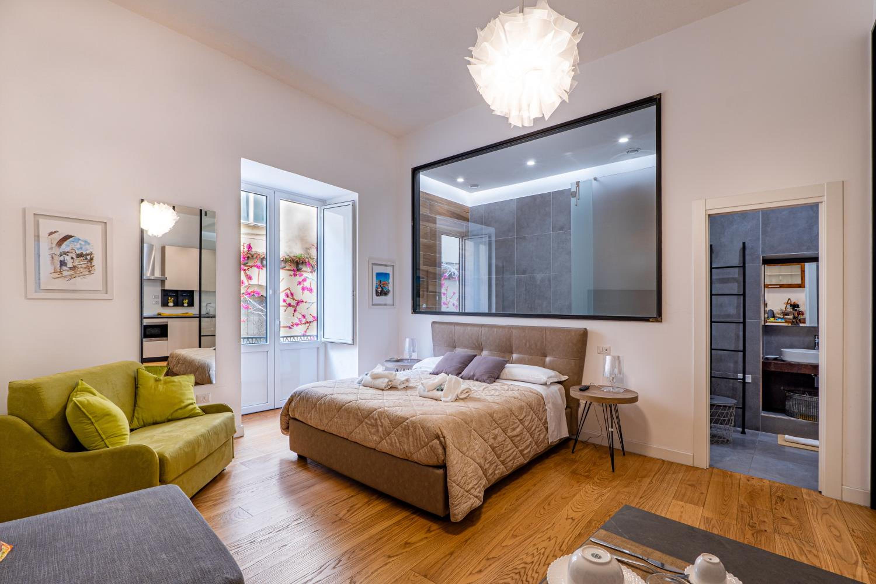Double or Twin Room with City View photo 1