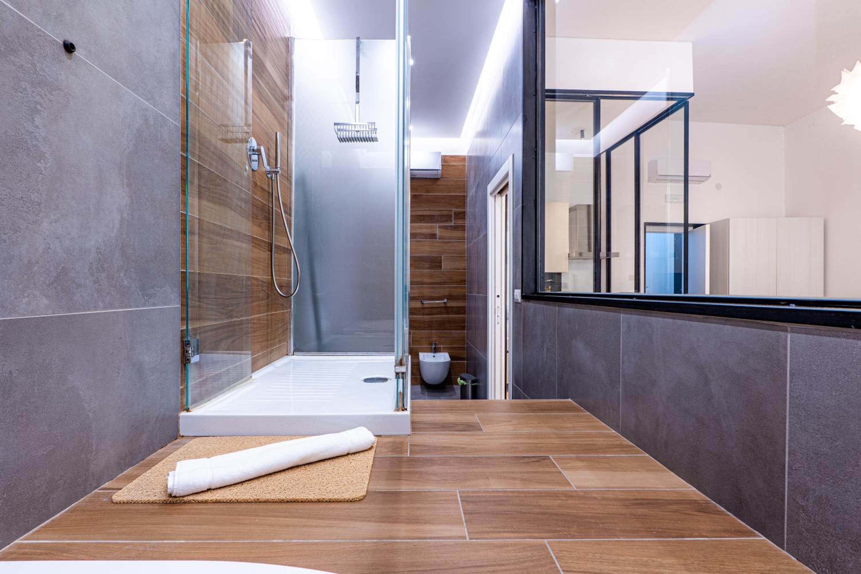 Double or Twin Room with City View photo 3