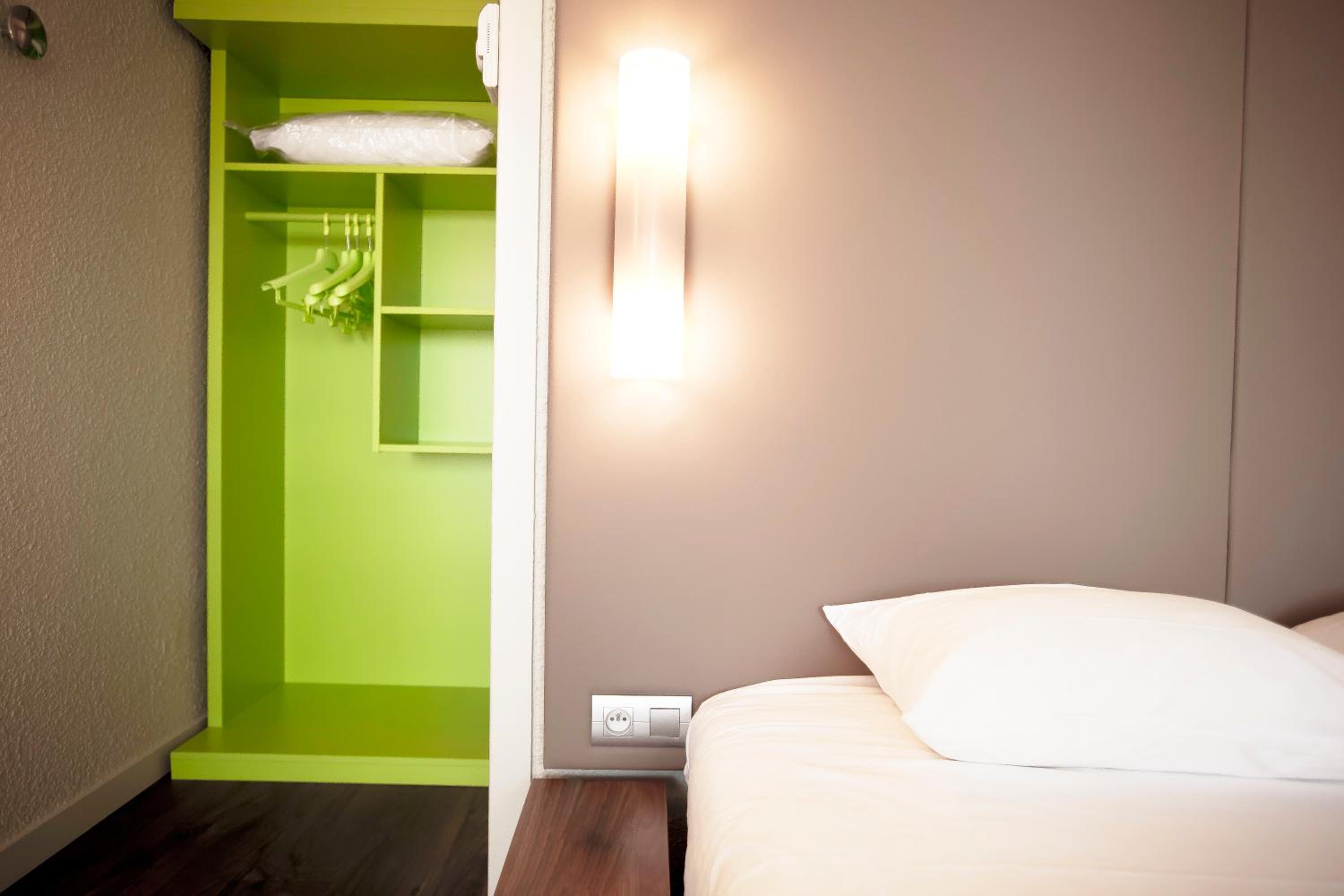 Standard Double Room - Photo 5