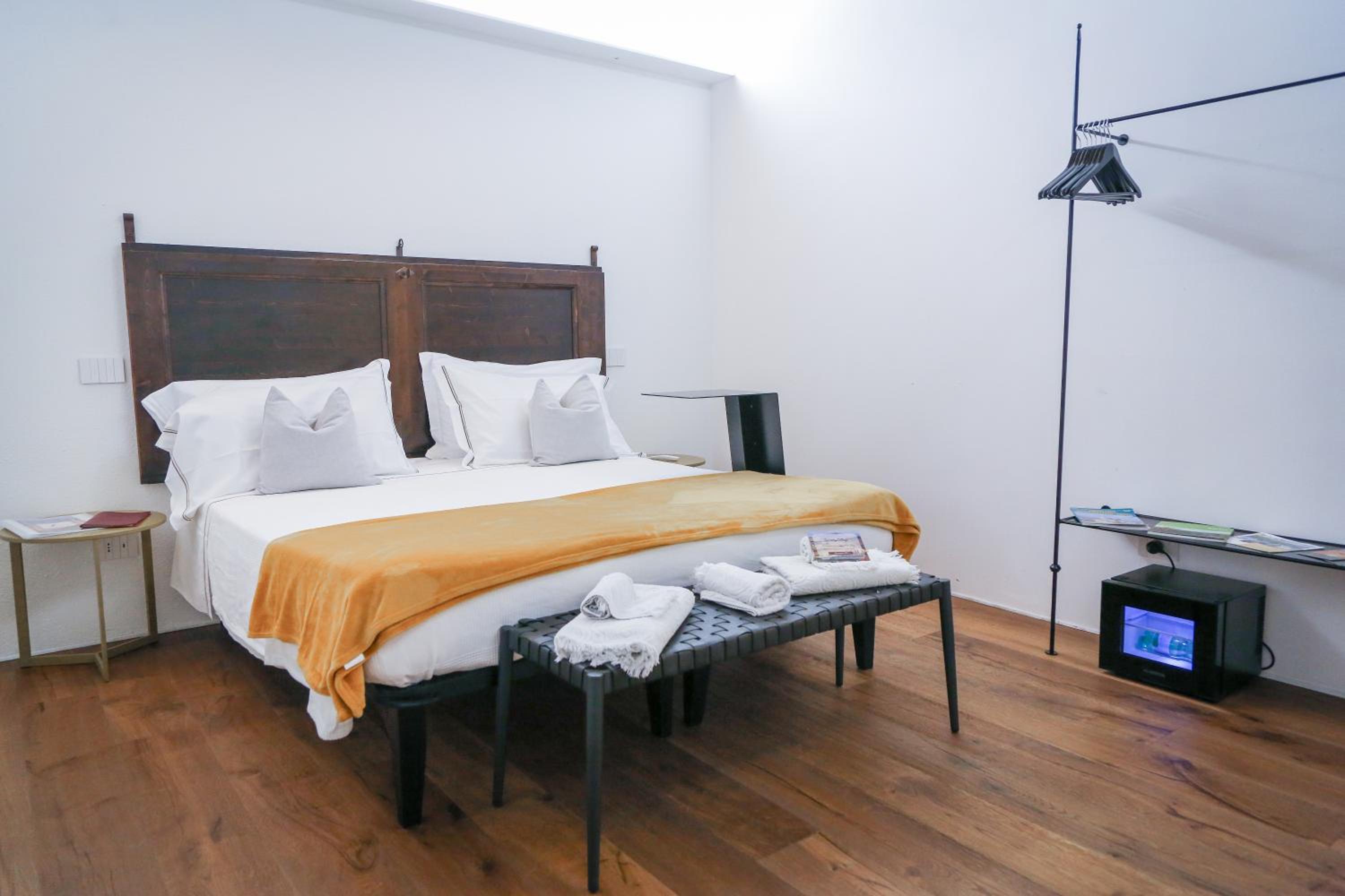Deluxe Double or Twin Room - Photo 17