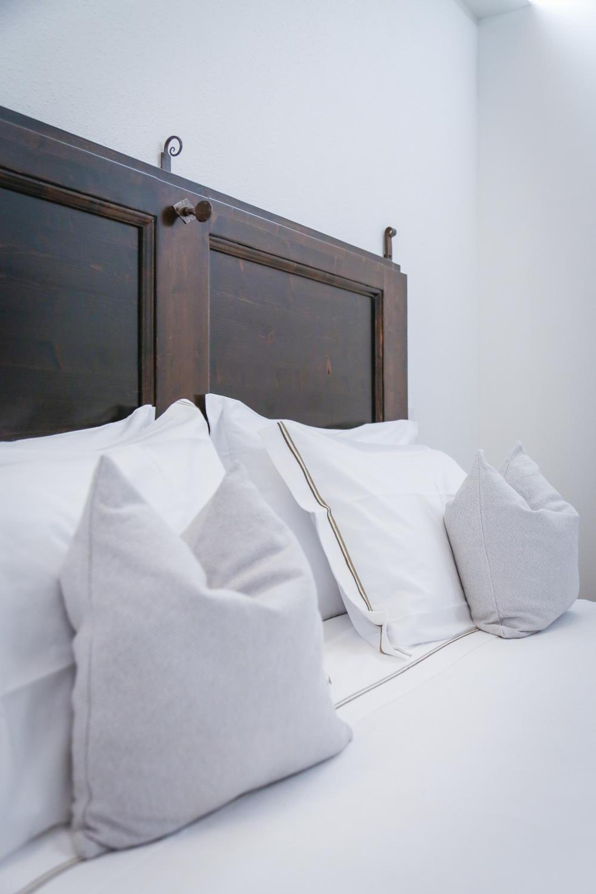 Deluxe Double or Twin Room - Photo 18