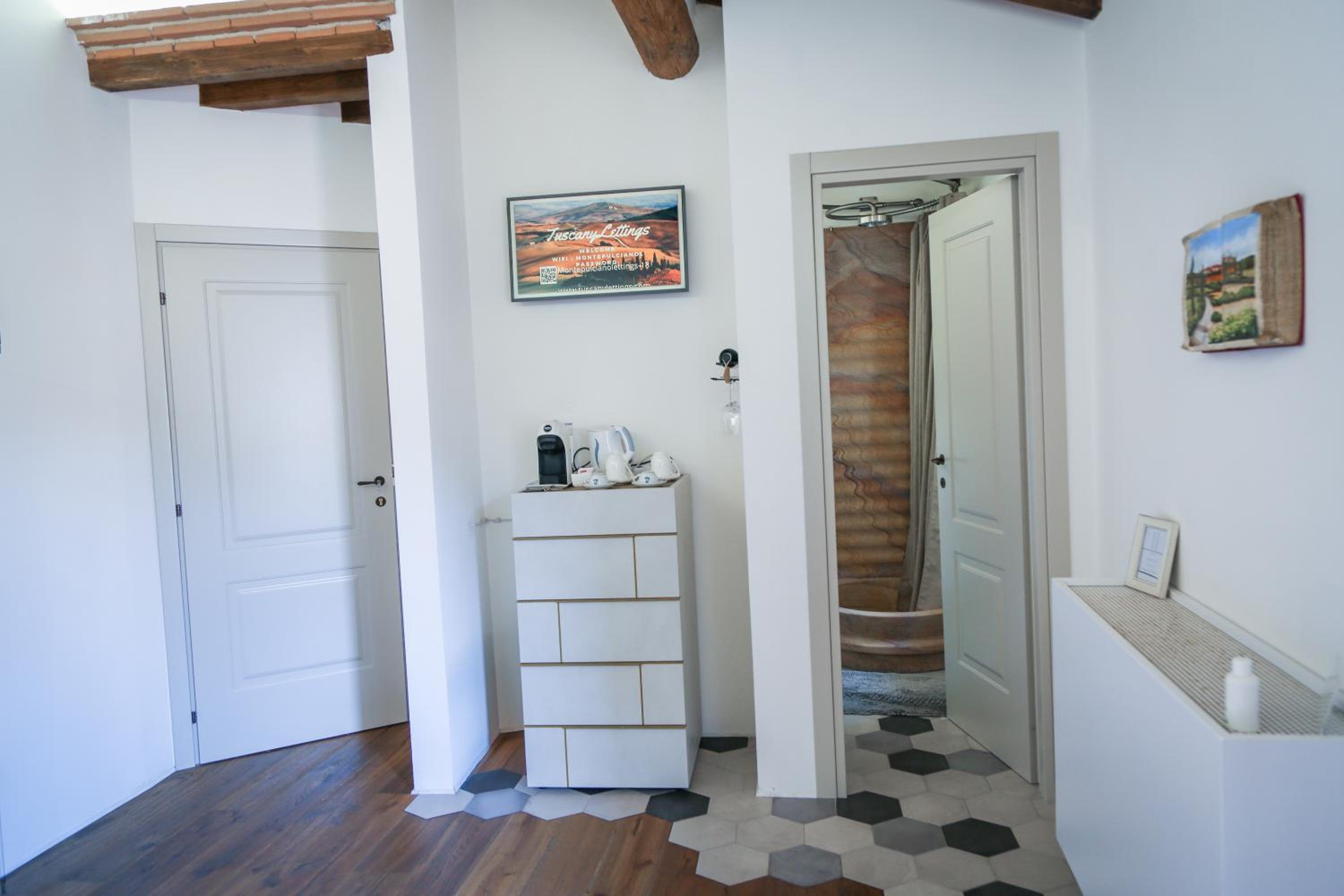 Deluxe Double or Twin Room - Photo 20