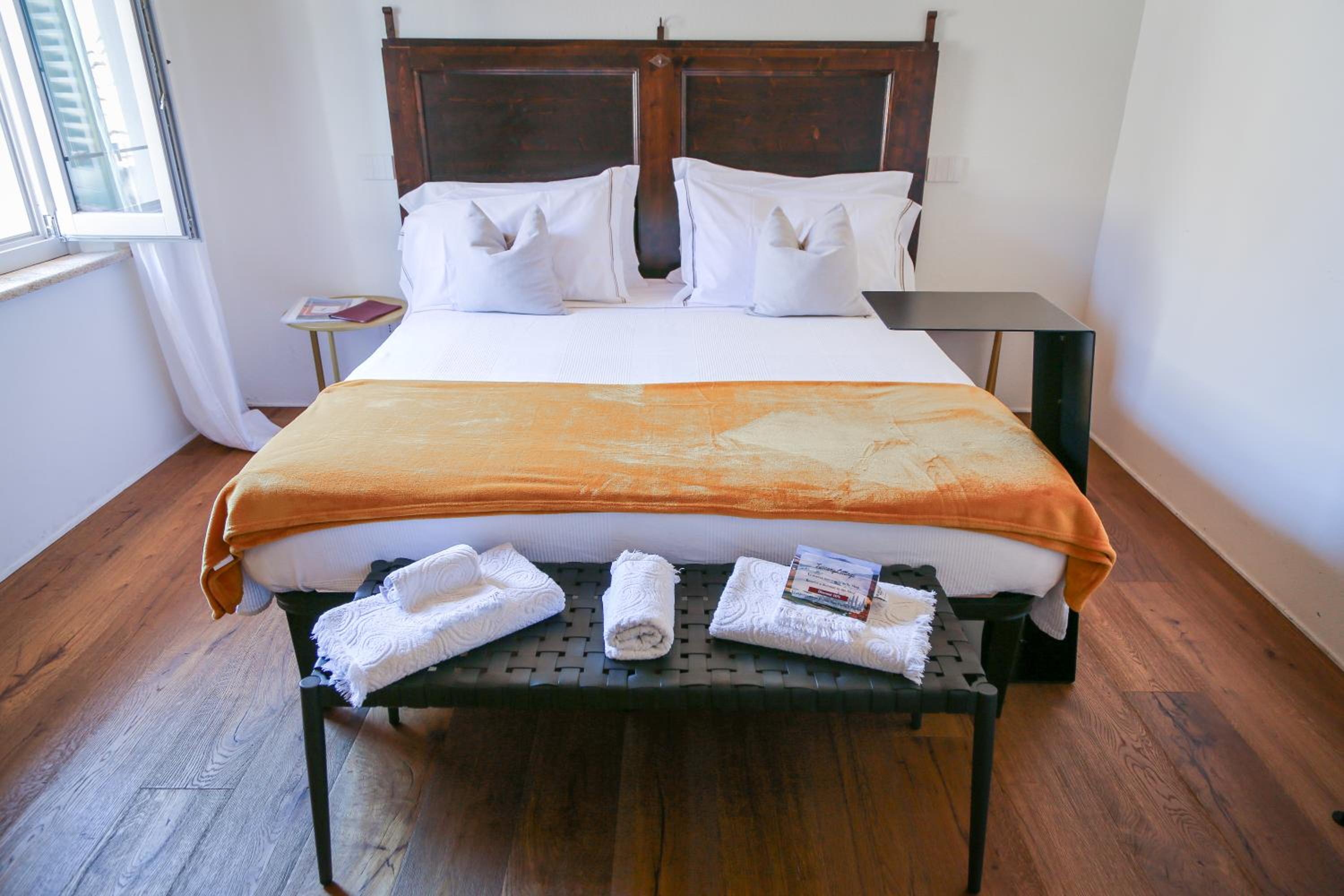 Deluxe Double or Twin Room - Photo 21