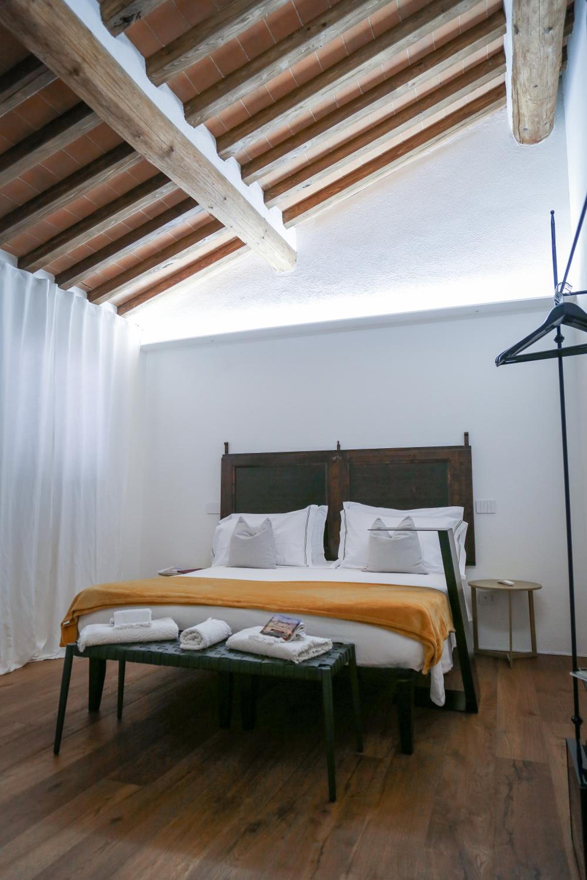 Deluxe Double or Twin Room - Photo 26