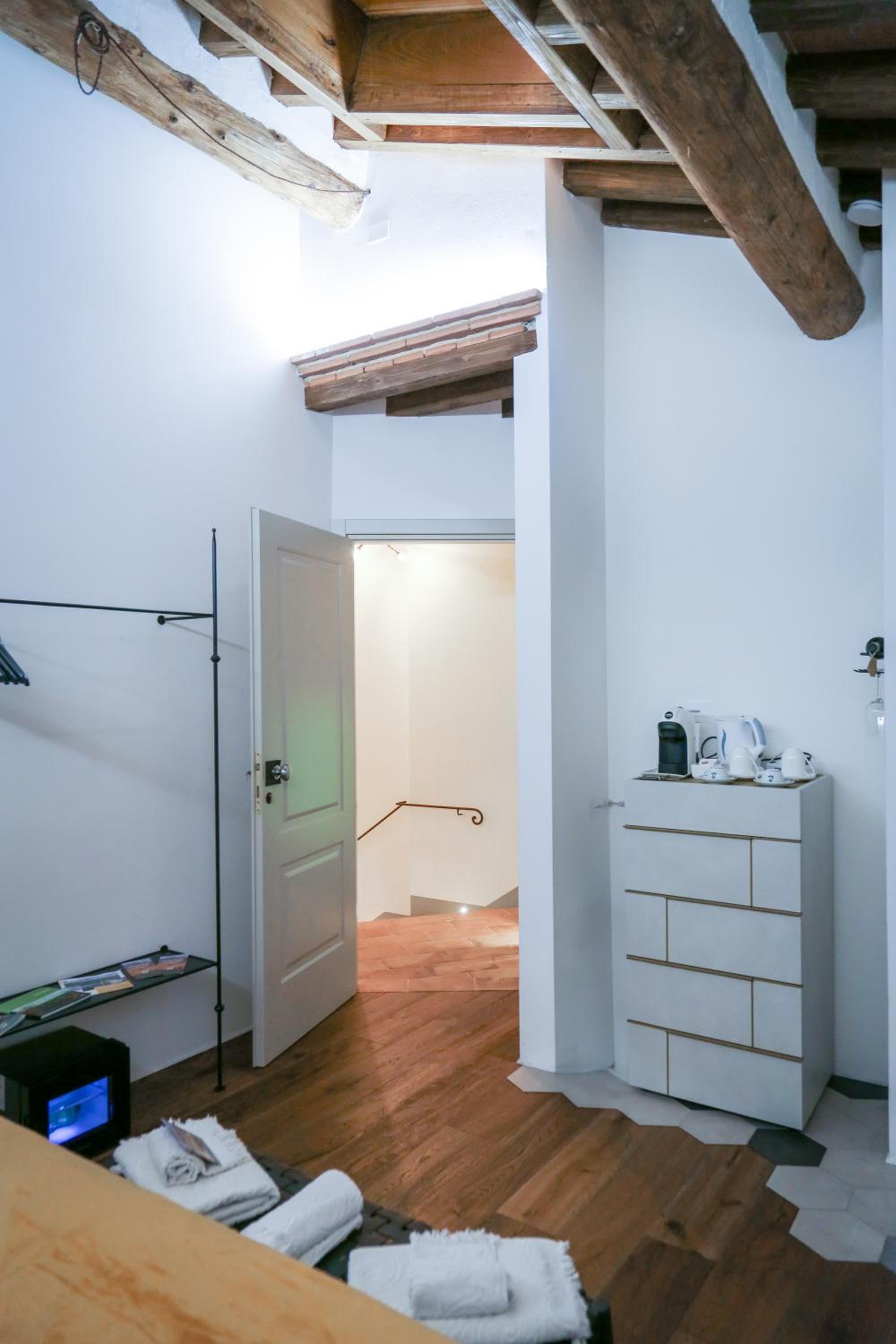 Deluxe Double or Twin Room - Photo 27
