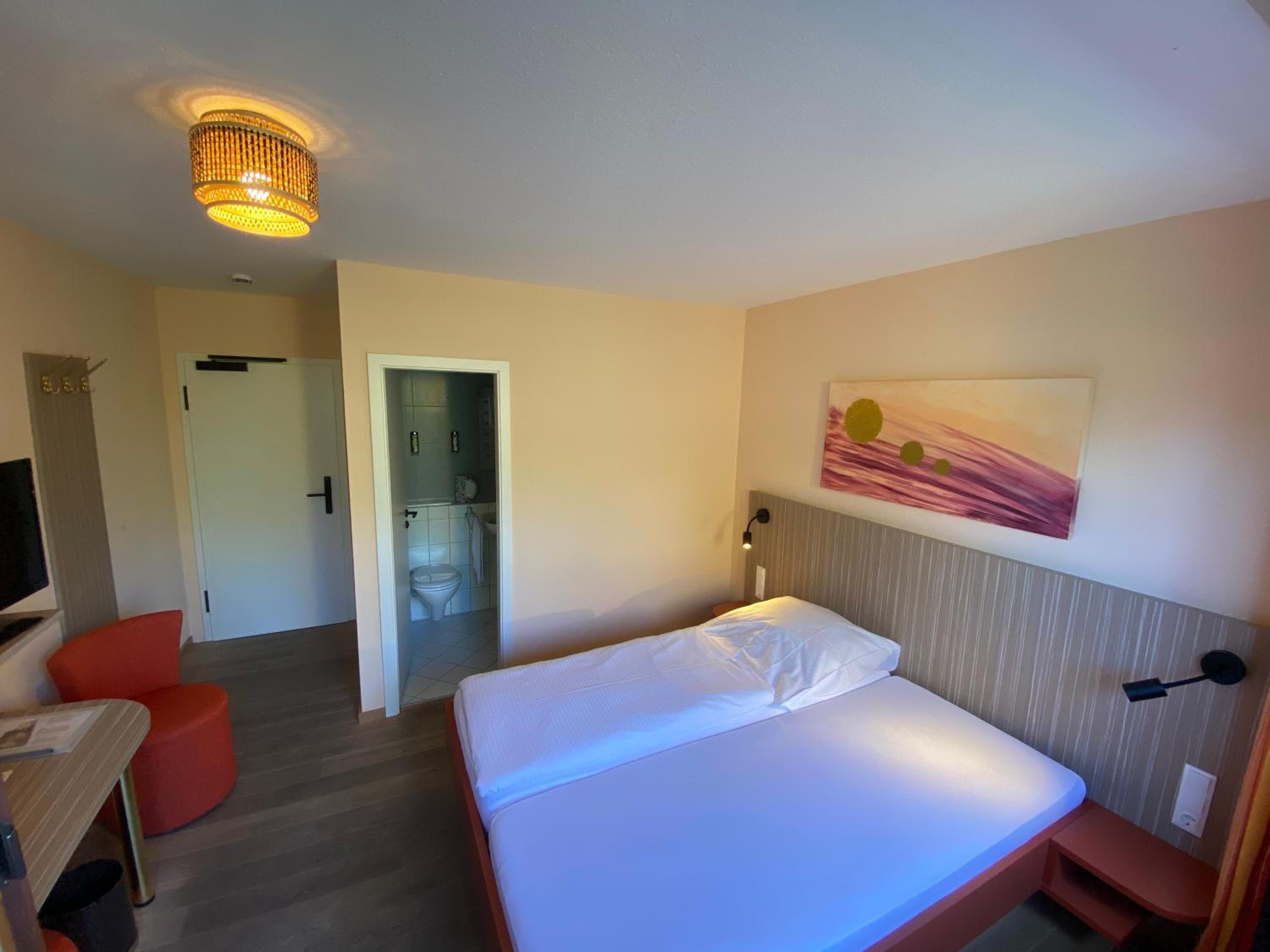 Small Double Room photo 2