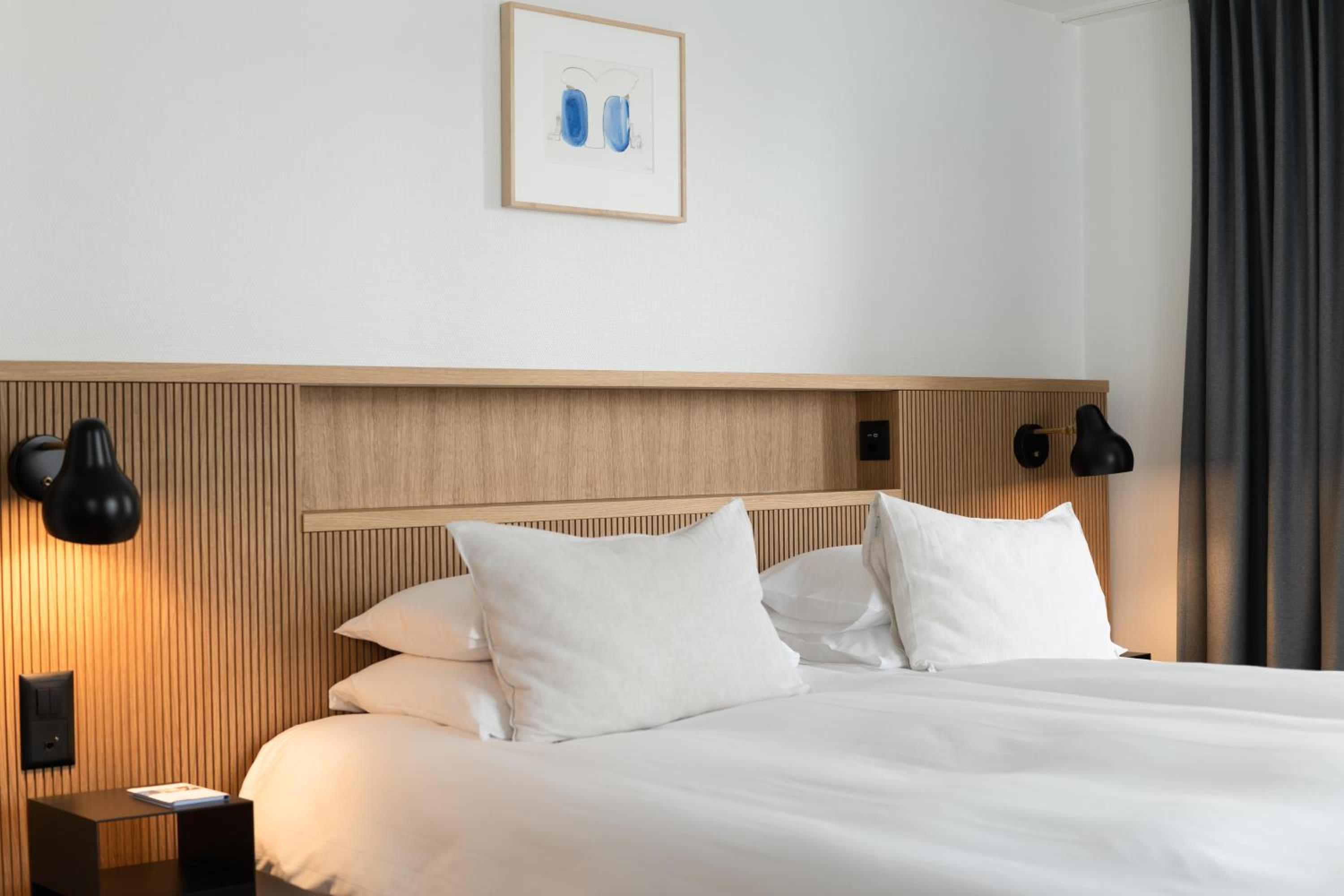Boutique Relax Double Room thumbnail 5