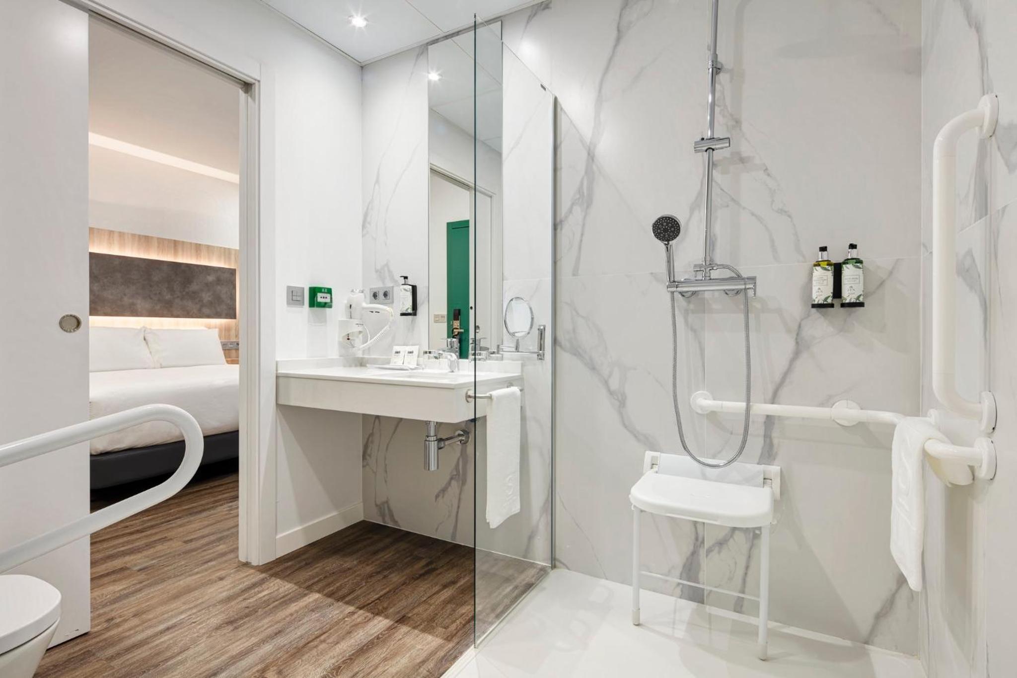 Standard Double Room - Photo 4