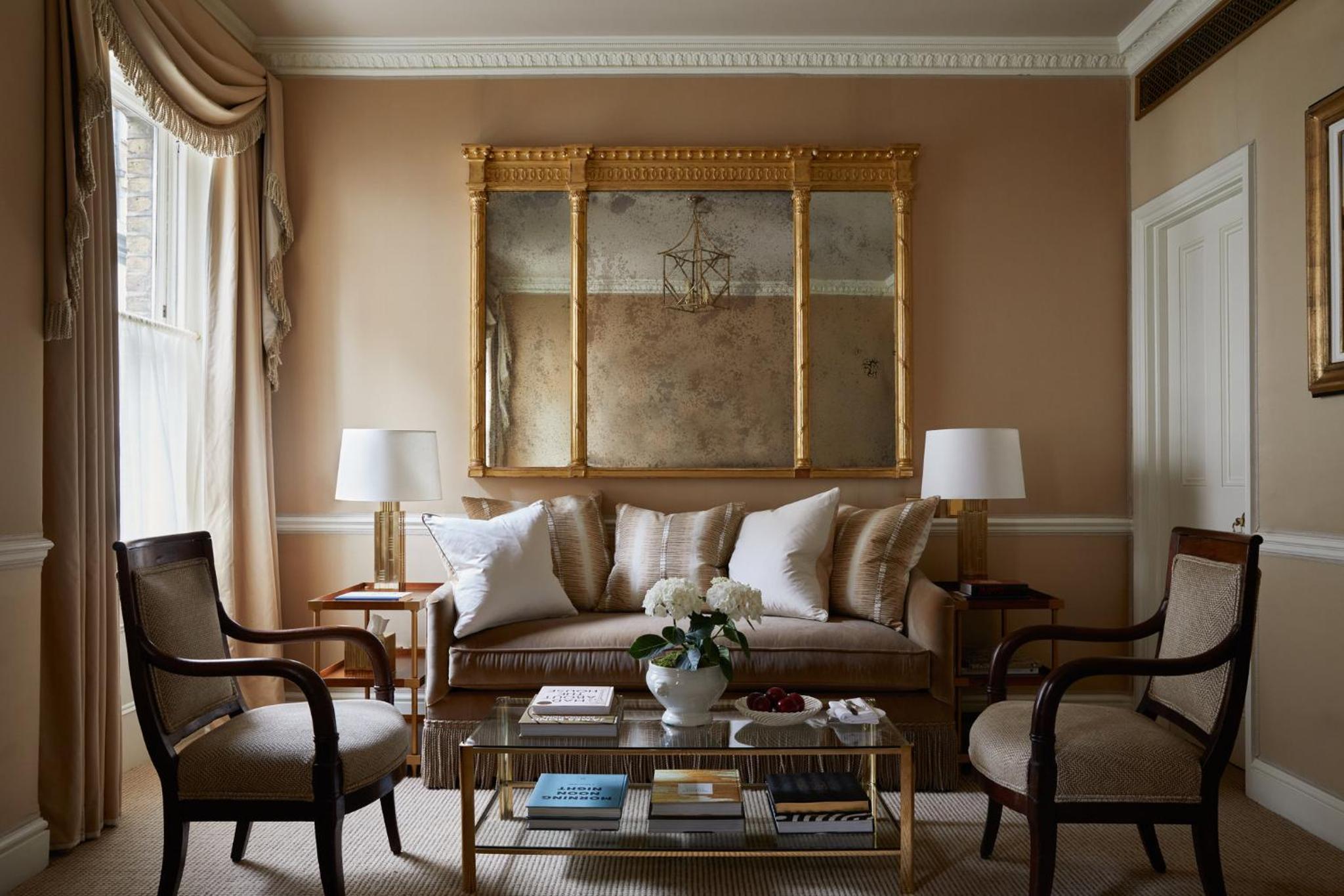 Victoria & Albert Suite  photo 3