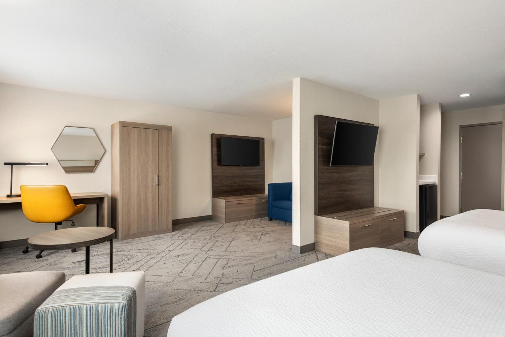 Executive King Suite - Photo 1
