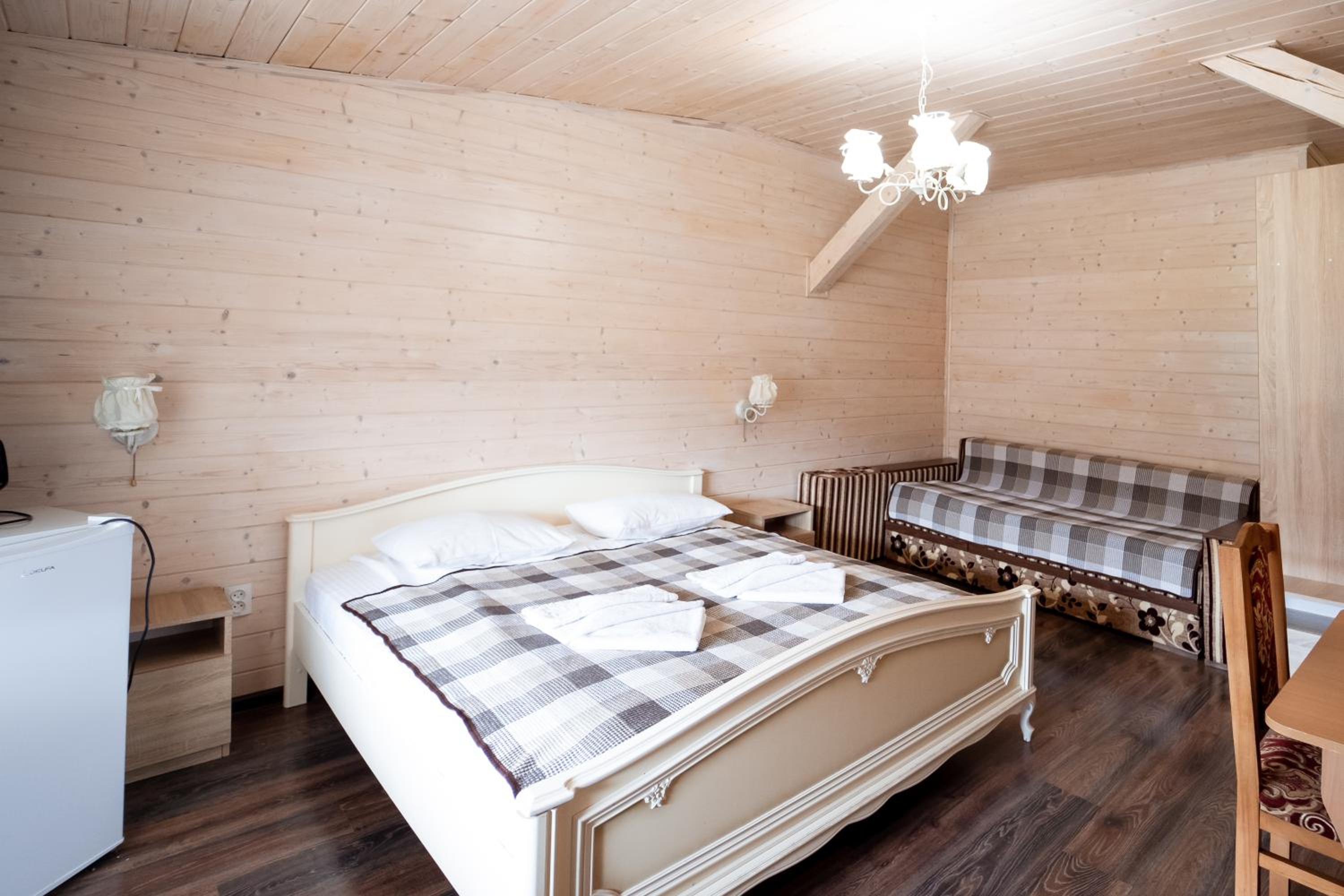Deluxe Double Room with Balcony photo 1