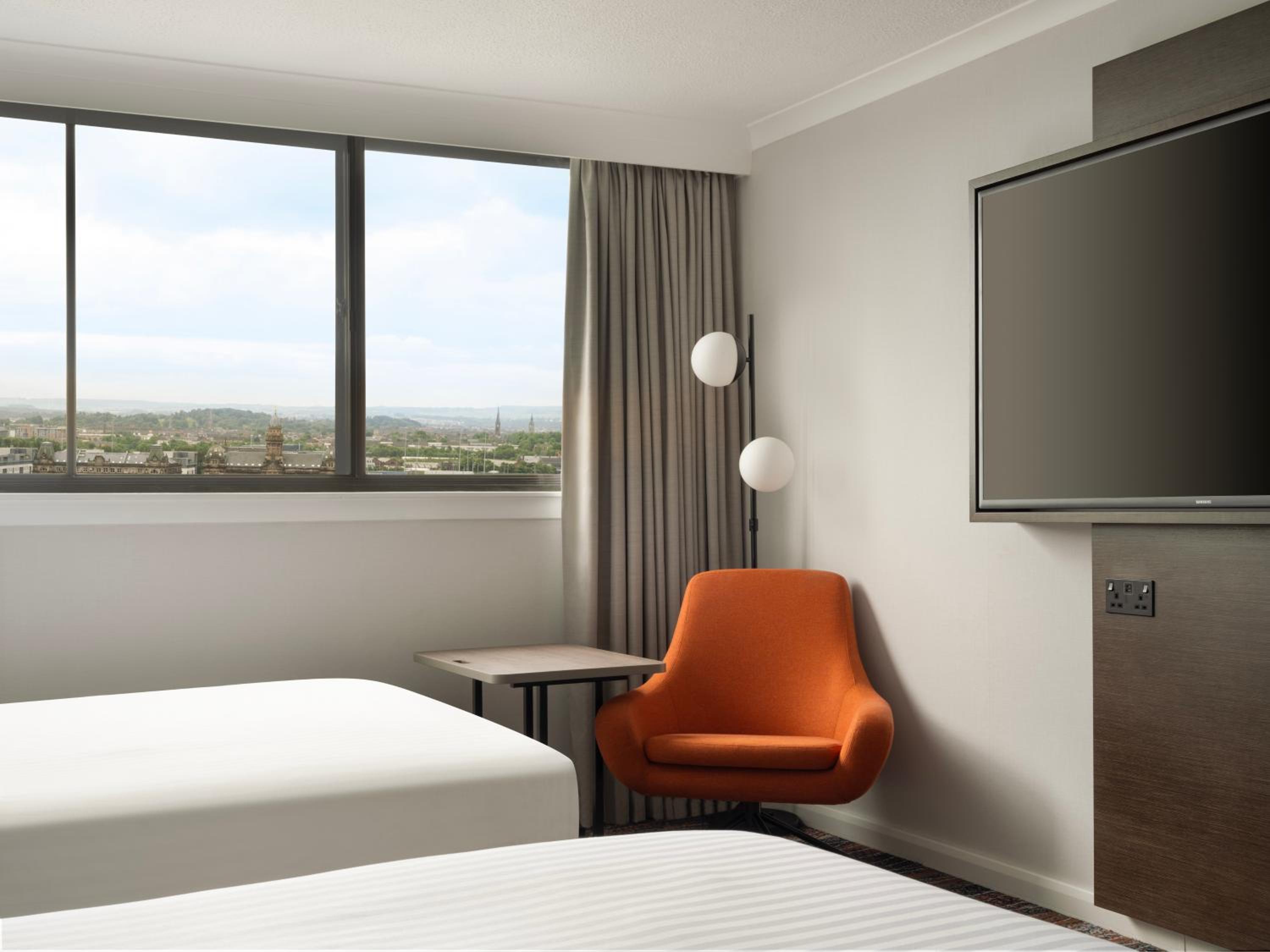 Deluxe Family Room with Two Double Beds - Photo 4