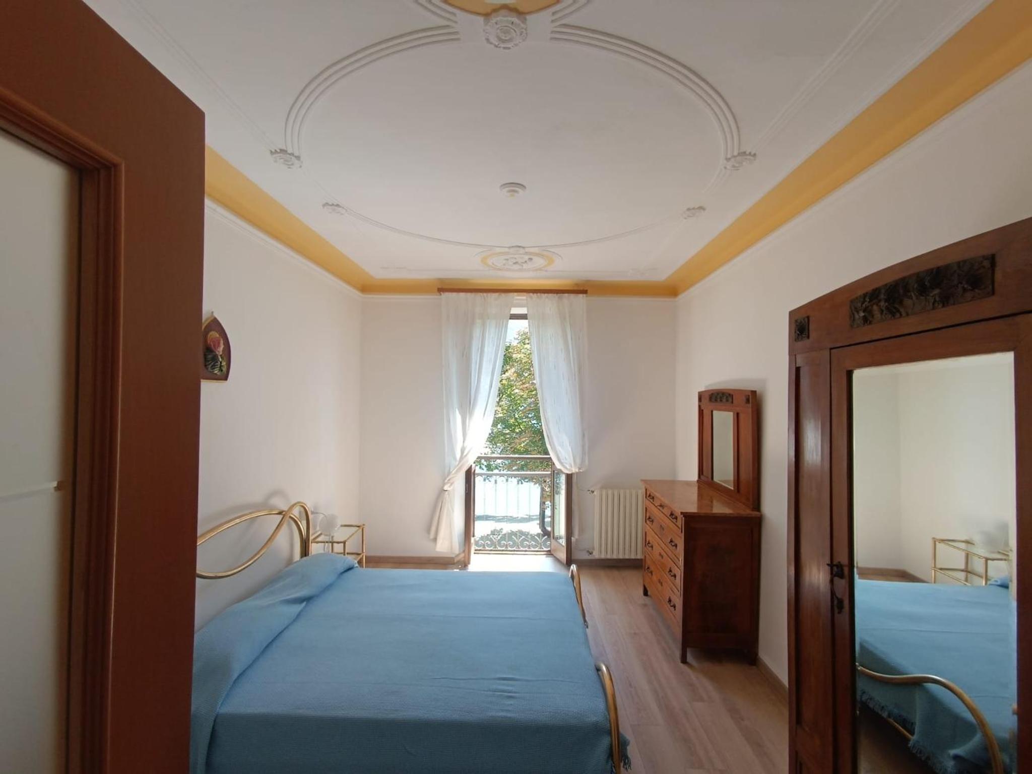 Three-Bedroom Apartment photo 2