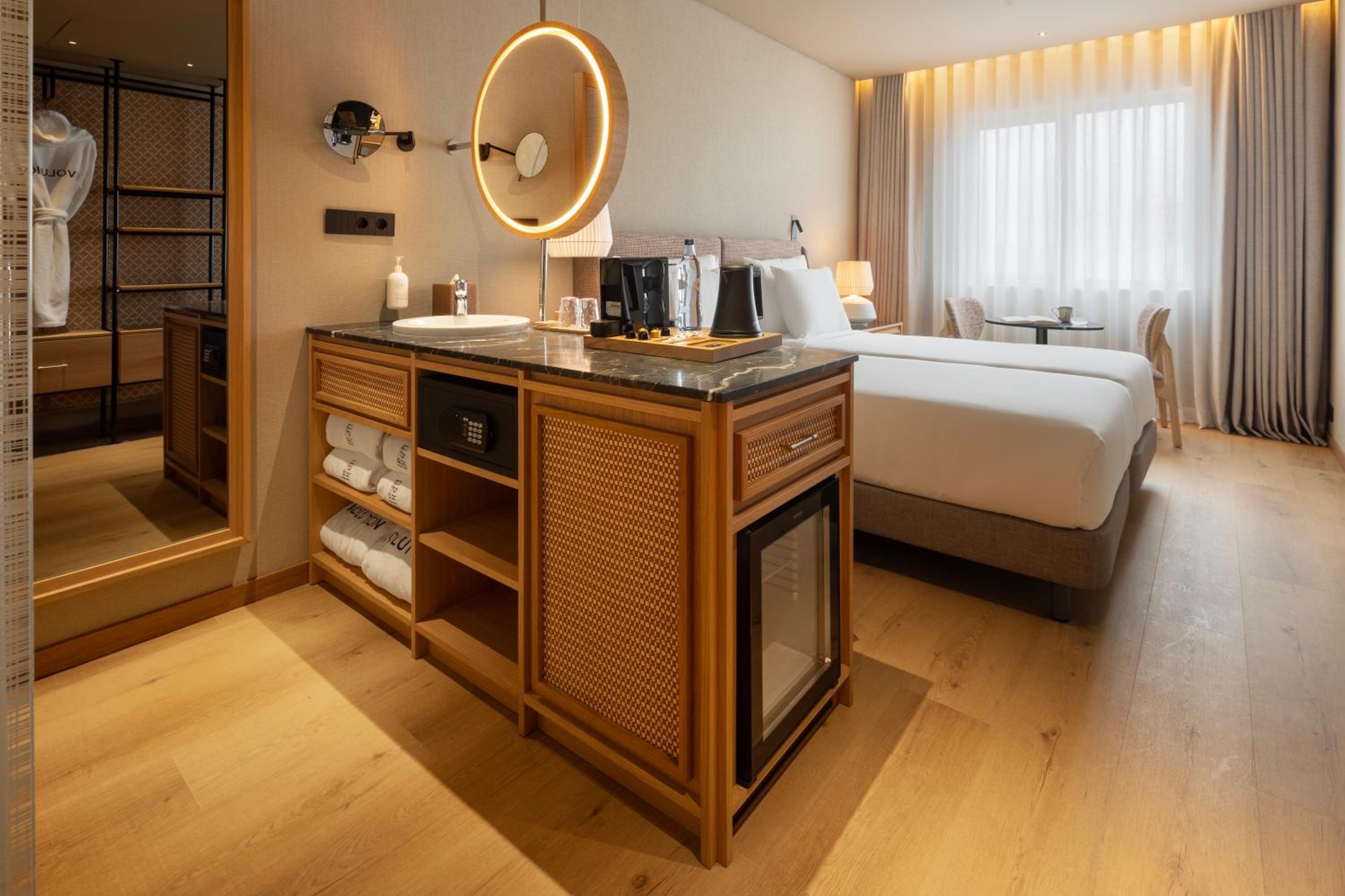 Double or Twin Room photo 3