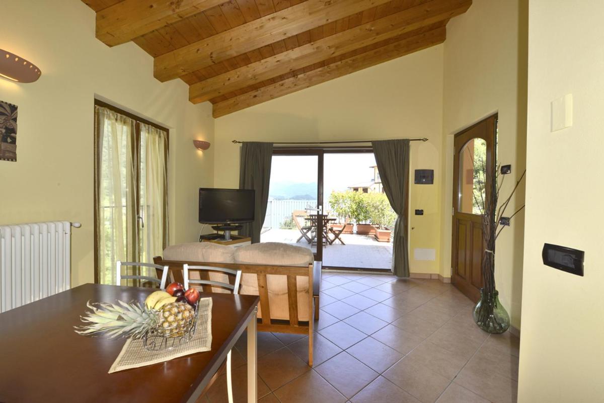 Two-Bedroom Apartment with Lake View photo 1