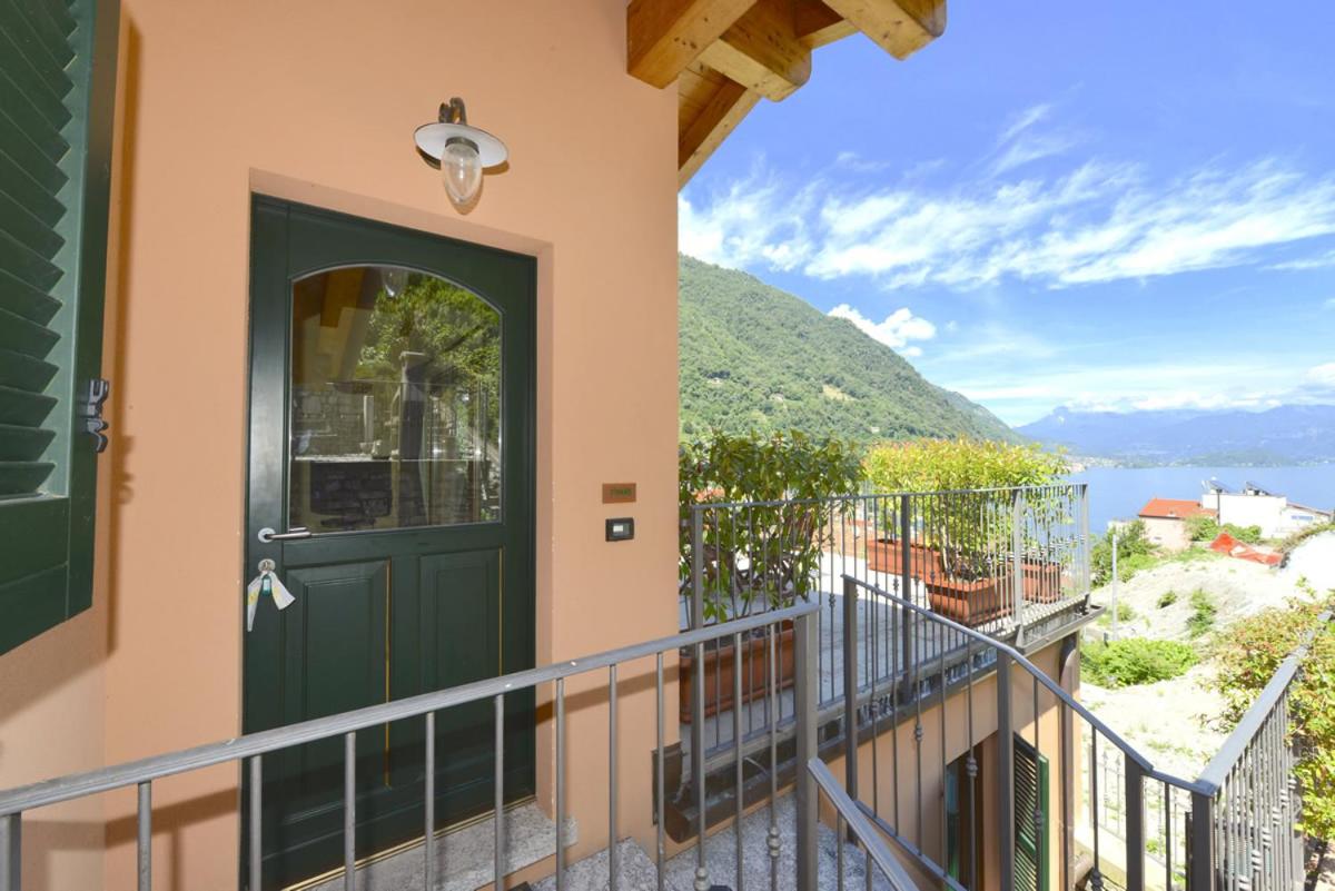 Two-Bedroom Apartment with Lake View photo 2
